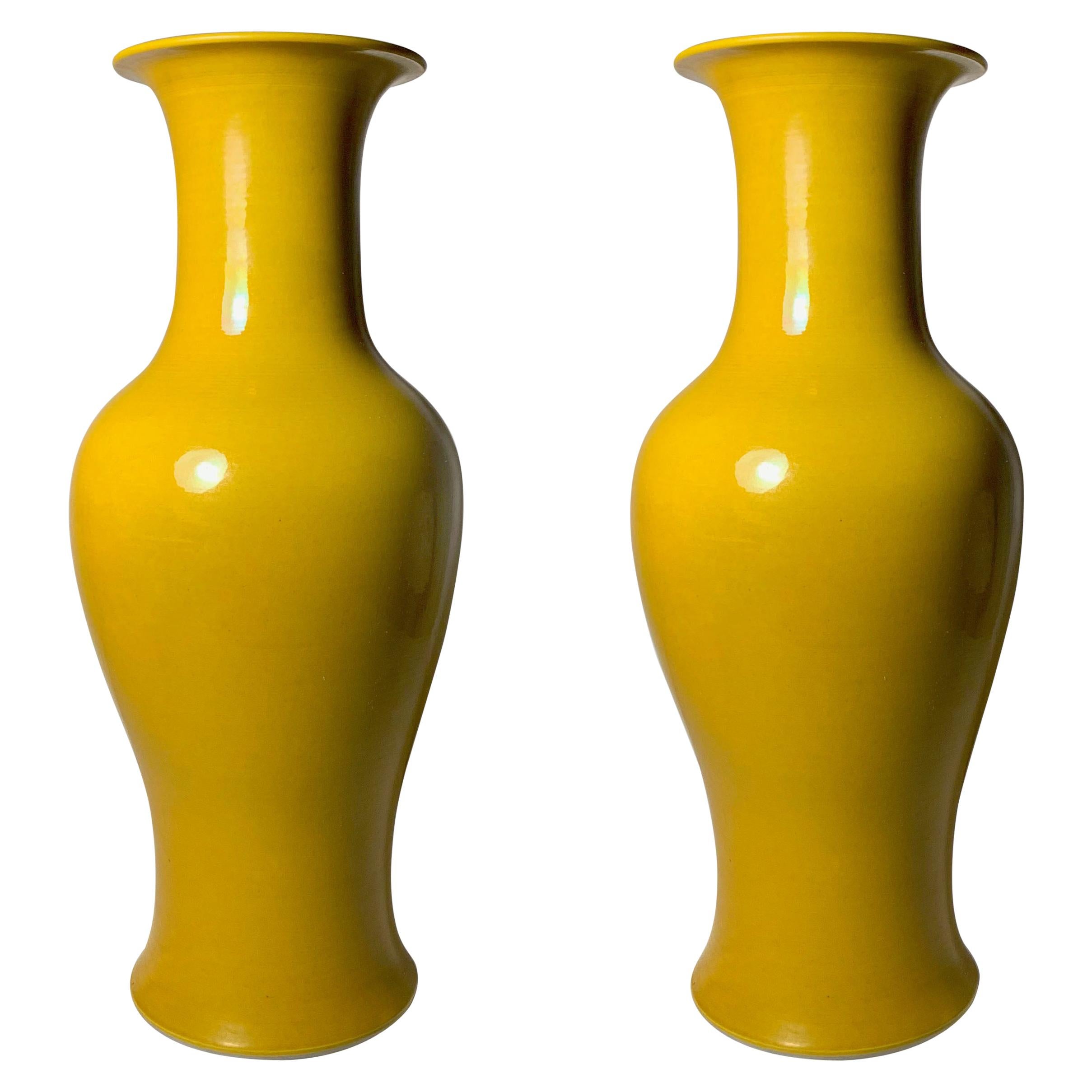 Vintage Signed Asian Oriental Japanese Ceramic Vibrant Yellow Lamps
