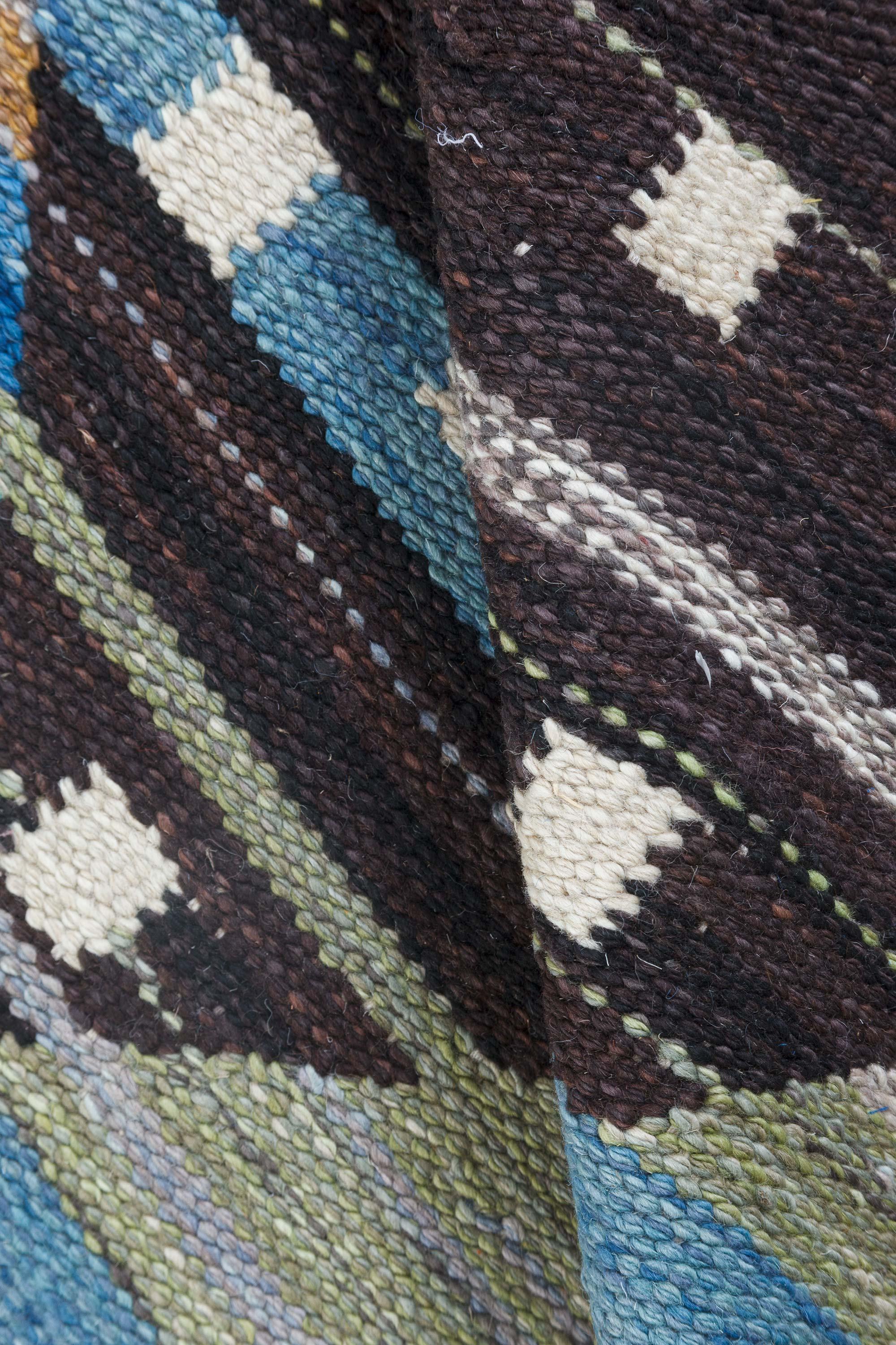 High-Quality Swedish design flat-weave wool rug by Doris Leslie Blau.
Size: 8'0
