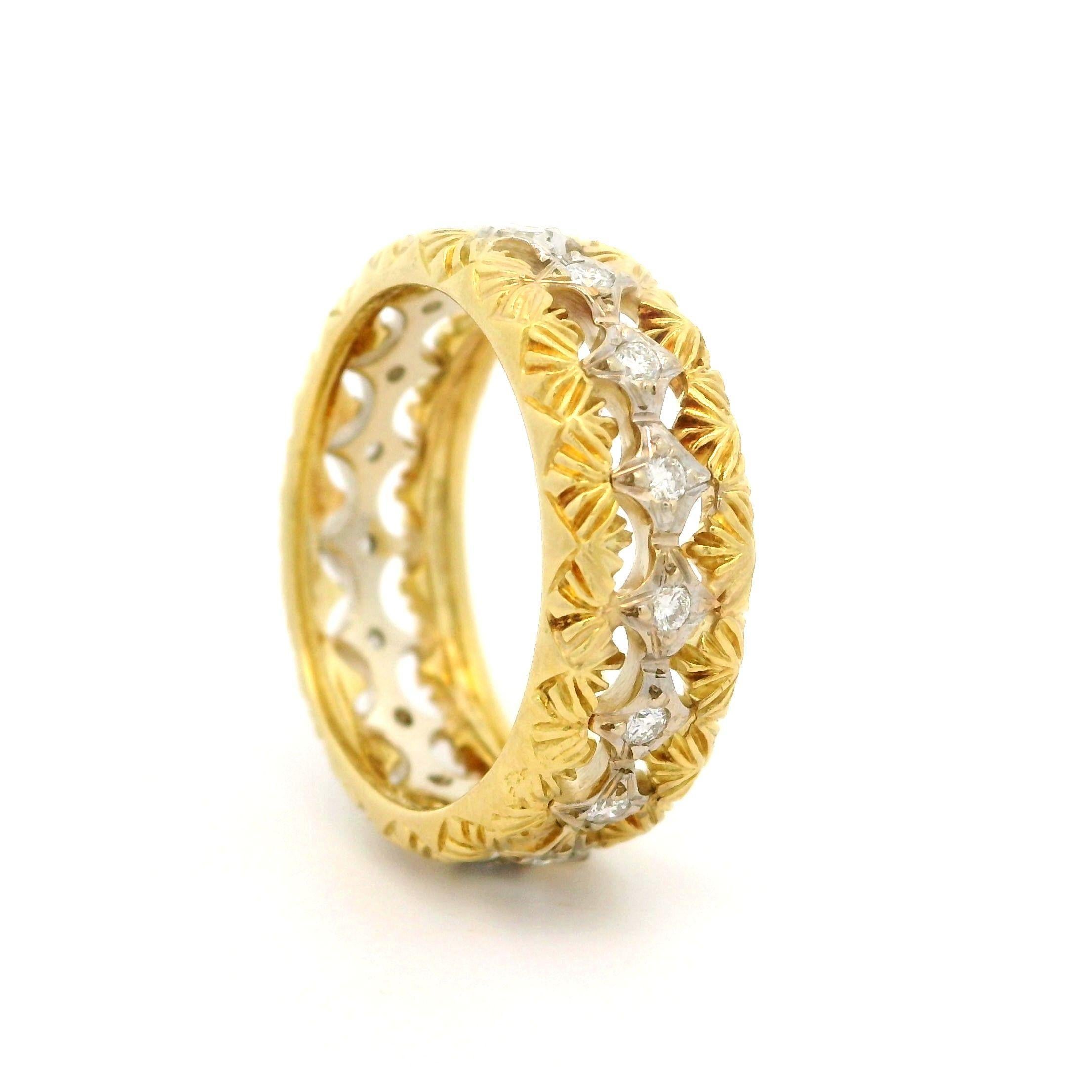Hohe Qualität gut gemacht 18k TT Gold 0,30ctw Diamant 7,2mm gravierte offene Arbeit Band im Zustand „Hervorragend“ im Angebot in Montclair, NJ