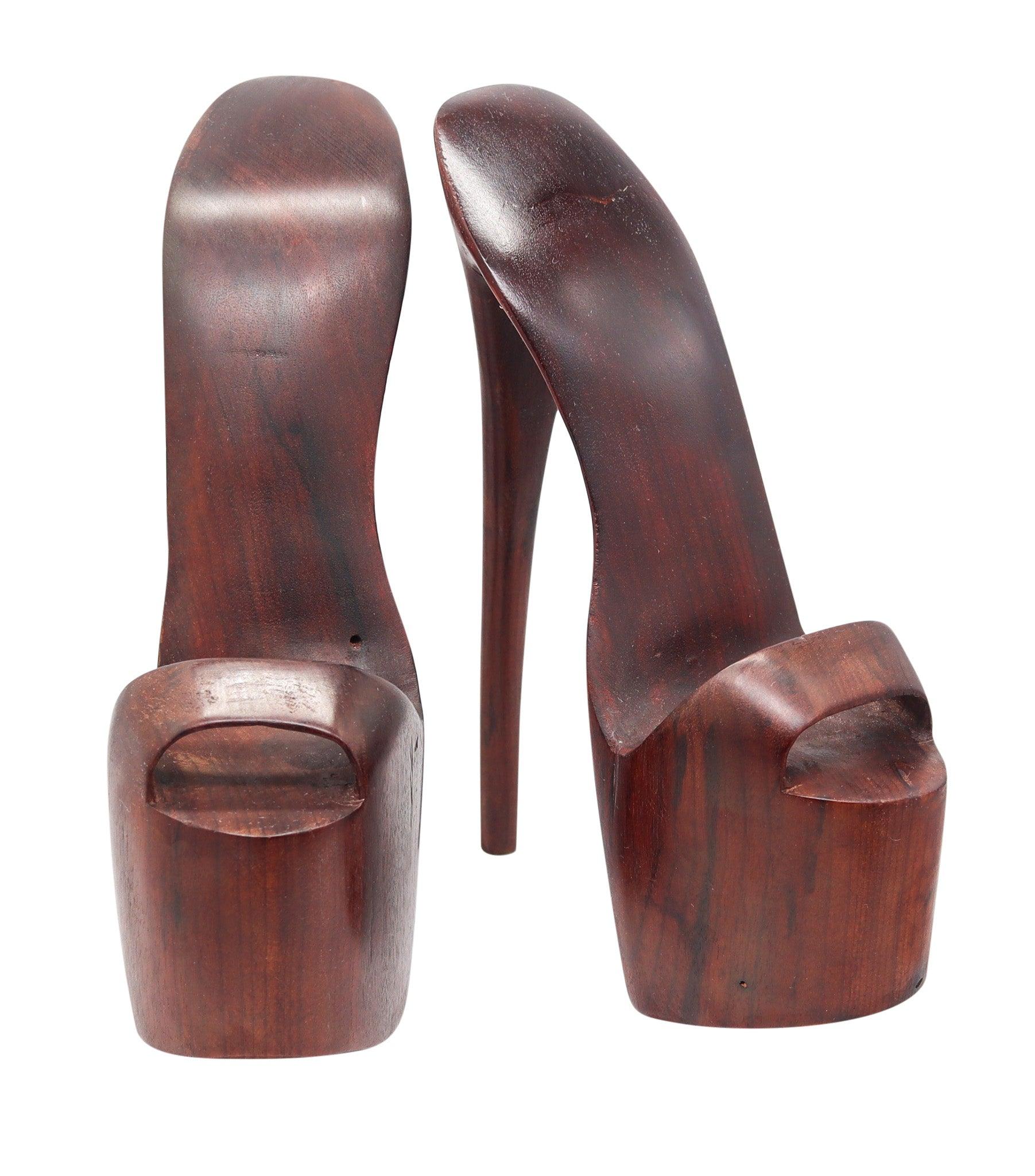 HIGH-RISE Schuhe Mid Century Modernist 1960 Buchstützen aus geschnitztem Edelholz (amerikanisch) im Angebot