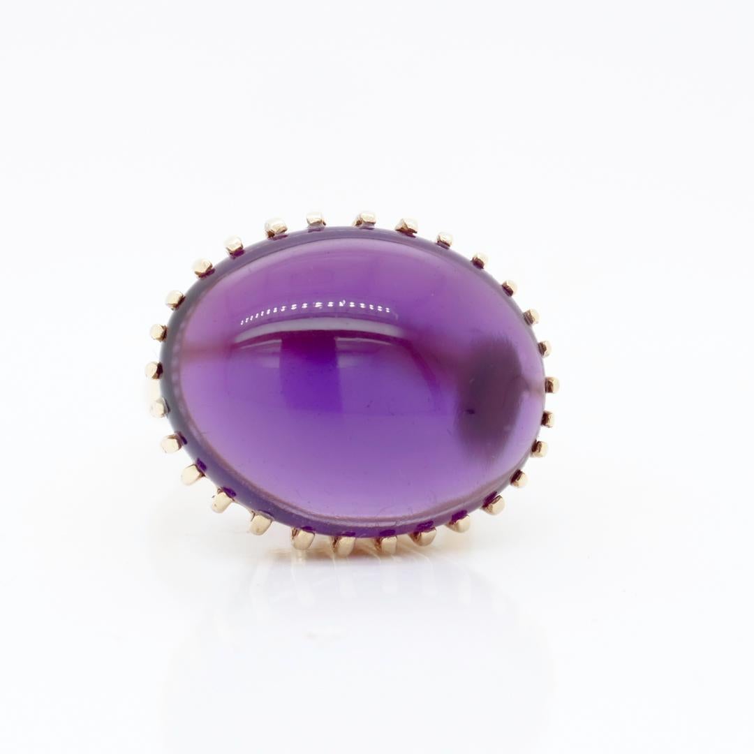 High-Set Signed Mid-Century 14k Gold & Amethyst Cabochon Cocktail Ring by Lesko For Sale 4