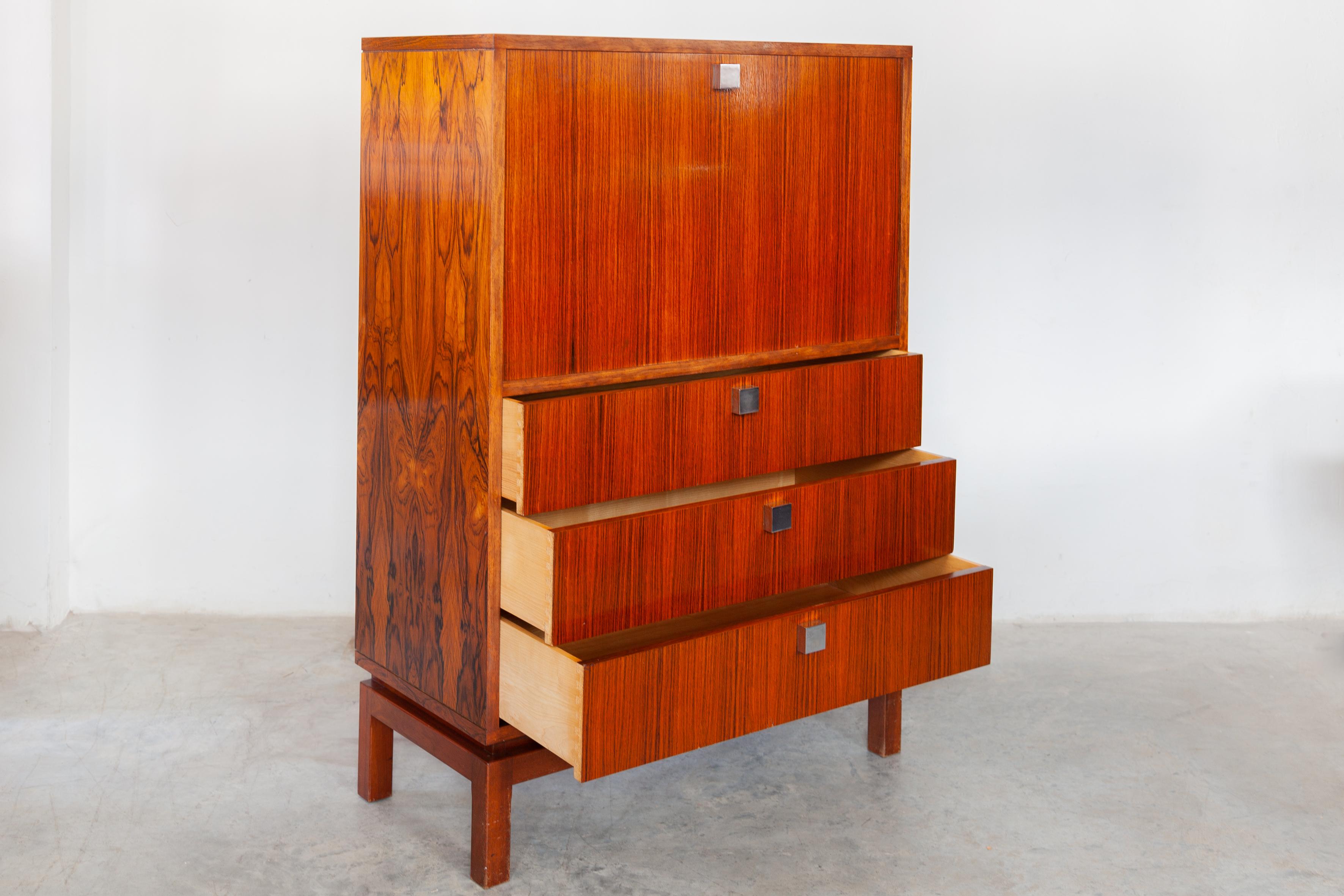 High Side-Board with Mini Bar by Alfred Hendrickx for Belform, Belgium, 1960's In Good Condition In Antwerp, BE
