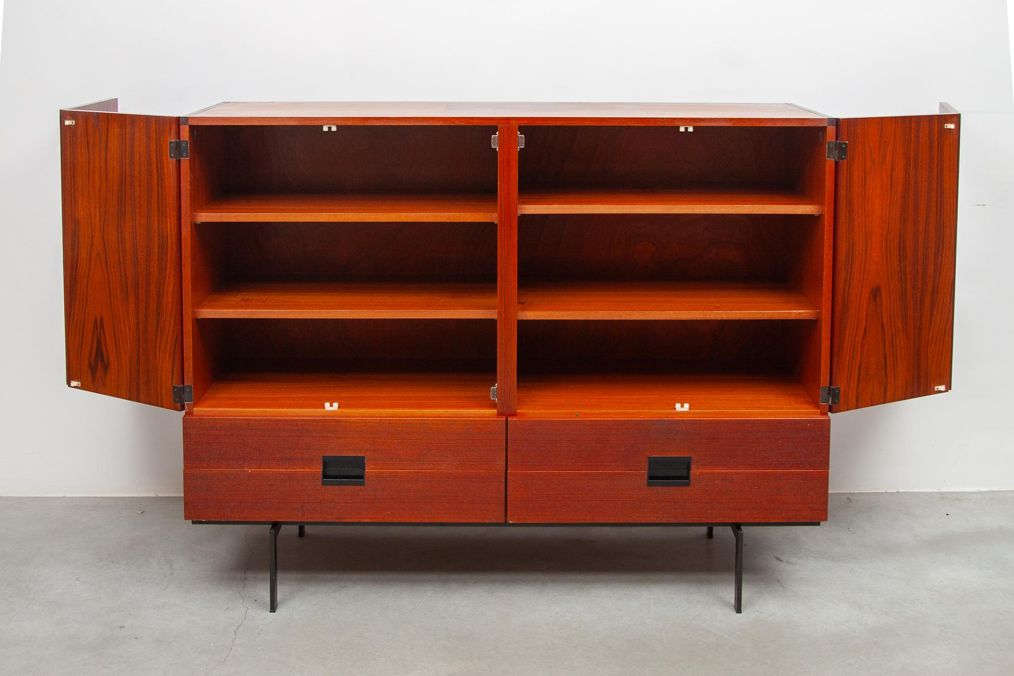 High Sideboard designed by Cees Braakman for Pastoe, Serie CU 04 In Good Condition For Sale In Antwerp, BE