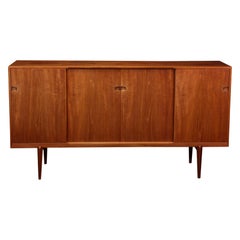 Hohes Sideboard aus Teakholz von Henry Rosengren Hansen