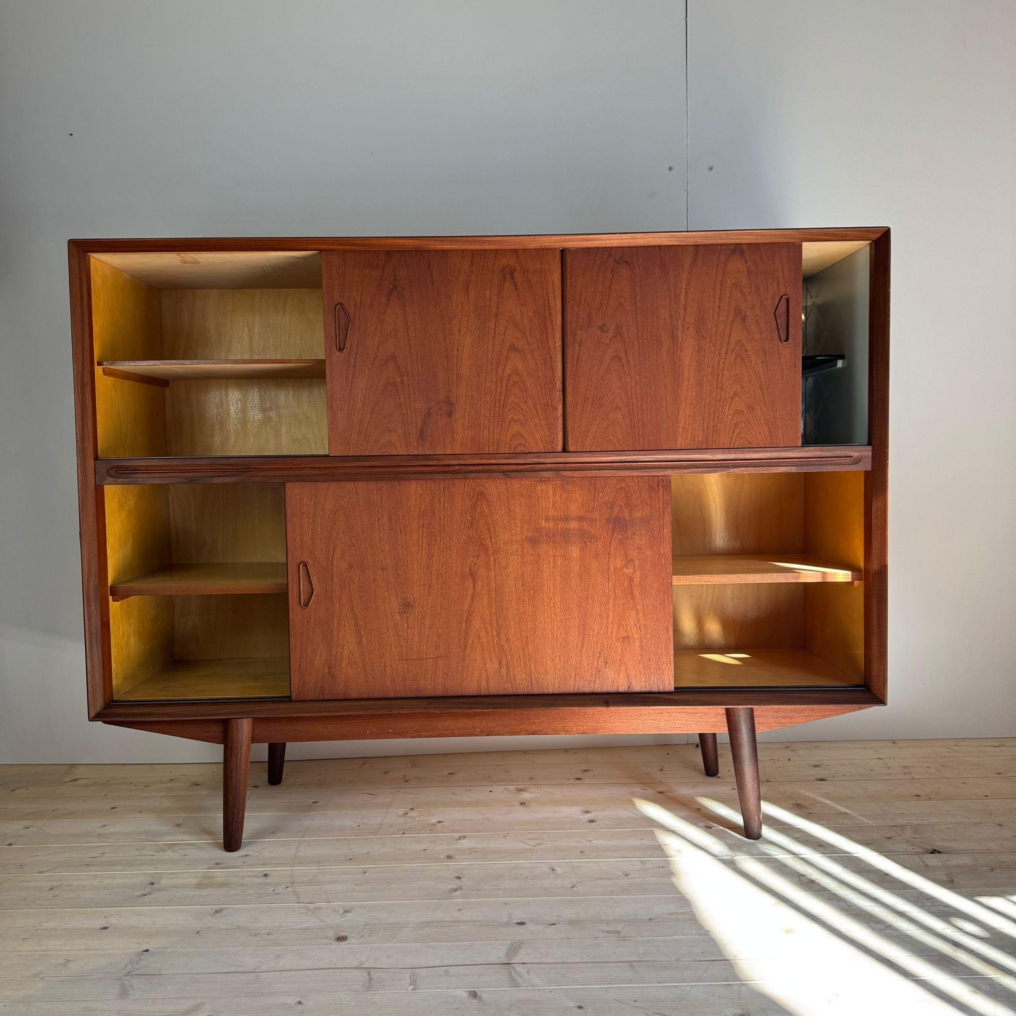 High sideboard in teak, Denmark 1960 For Sale 2