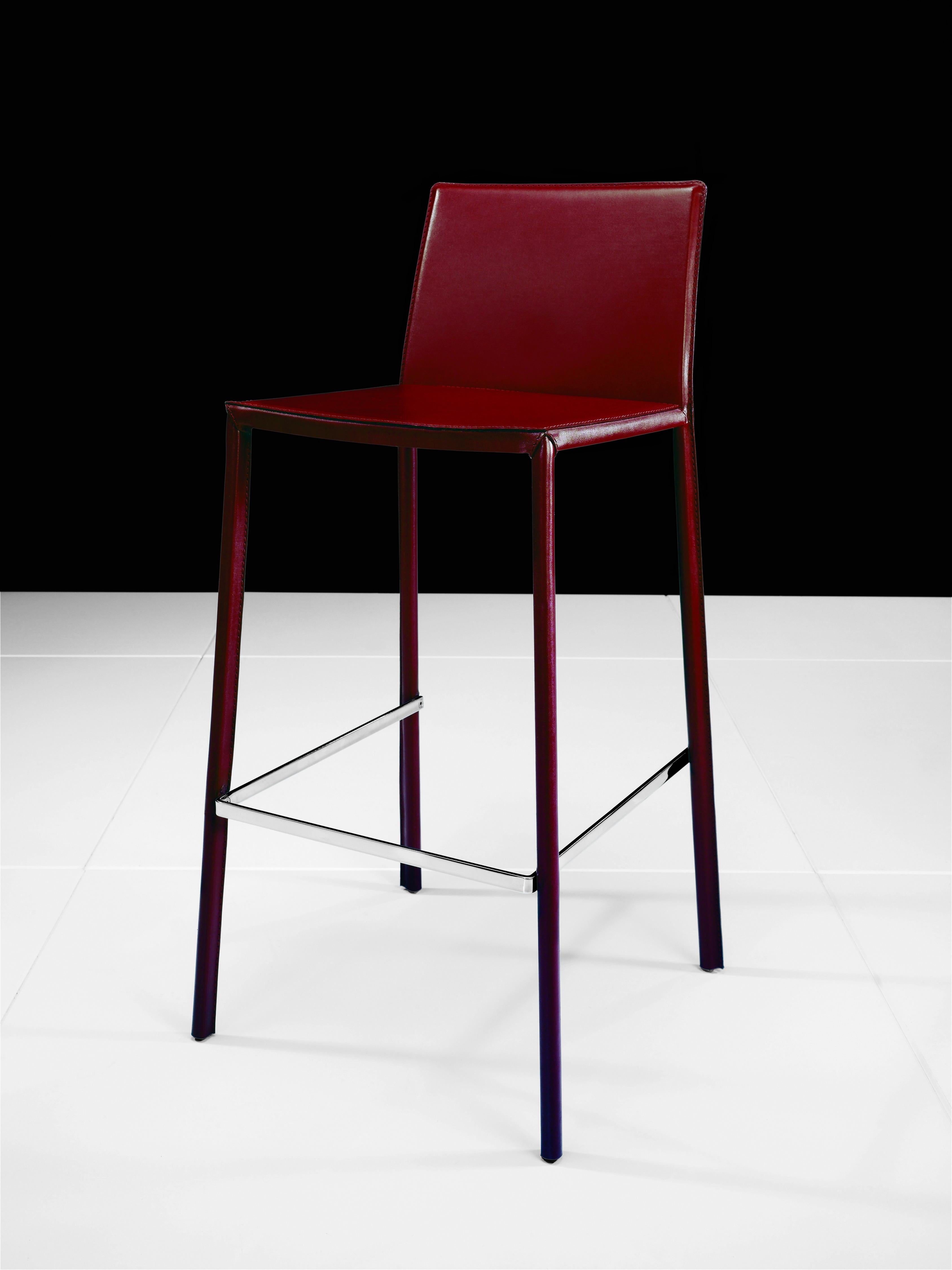 High Smart Bar Stool by Doimo Brasil
Dimensions: W 51 x D 50 x H 102 cm 
Materials: Smooth Reconst. Leather

Also available in W 51 x D 50 x H 86 cm, Seat Height: 60 cm. 

With the intention of providing good taste and personality, Doimo deciphers