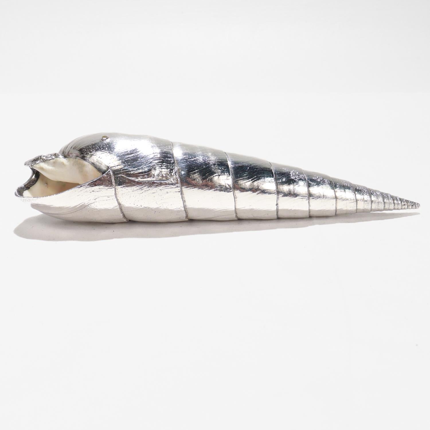 Conchiglia ad alta pressione con sovrapposizione di argento Sterling In condizioni buone in vendita a Philadelphia, PA
