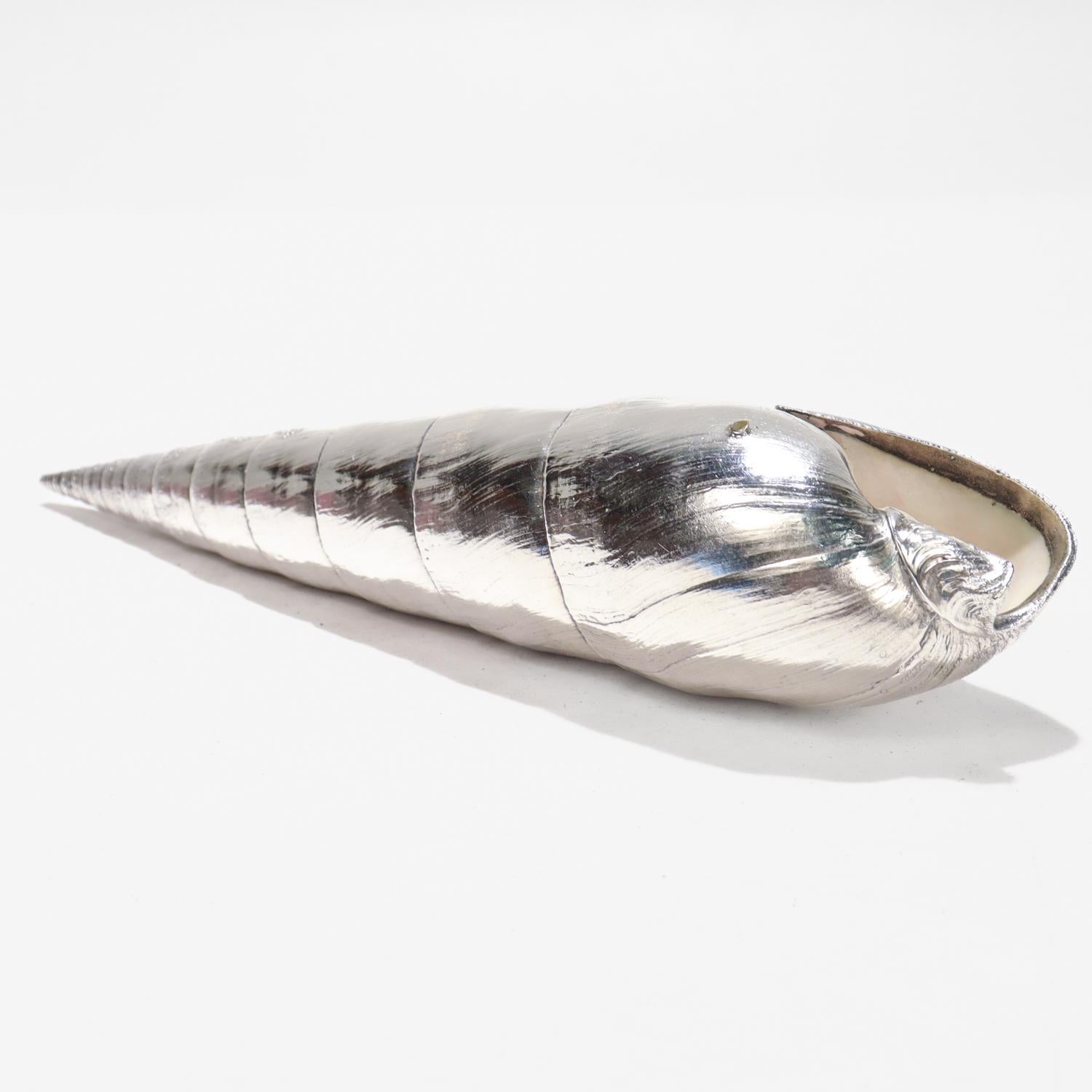 XX secolo Conchiglia ad alta pressione con sovrapposizione di argento Sterling in vendita