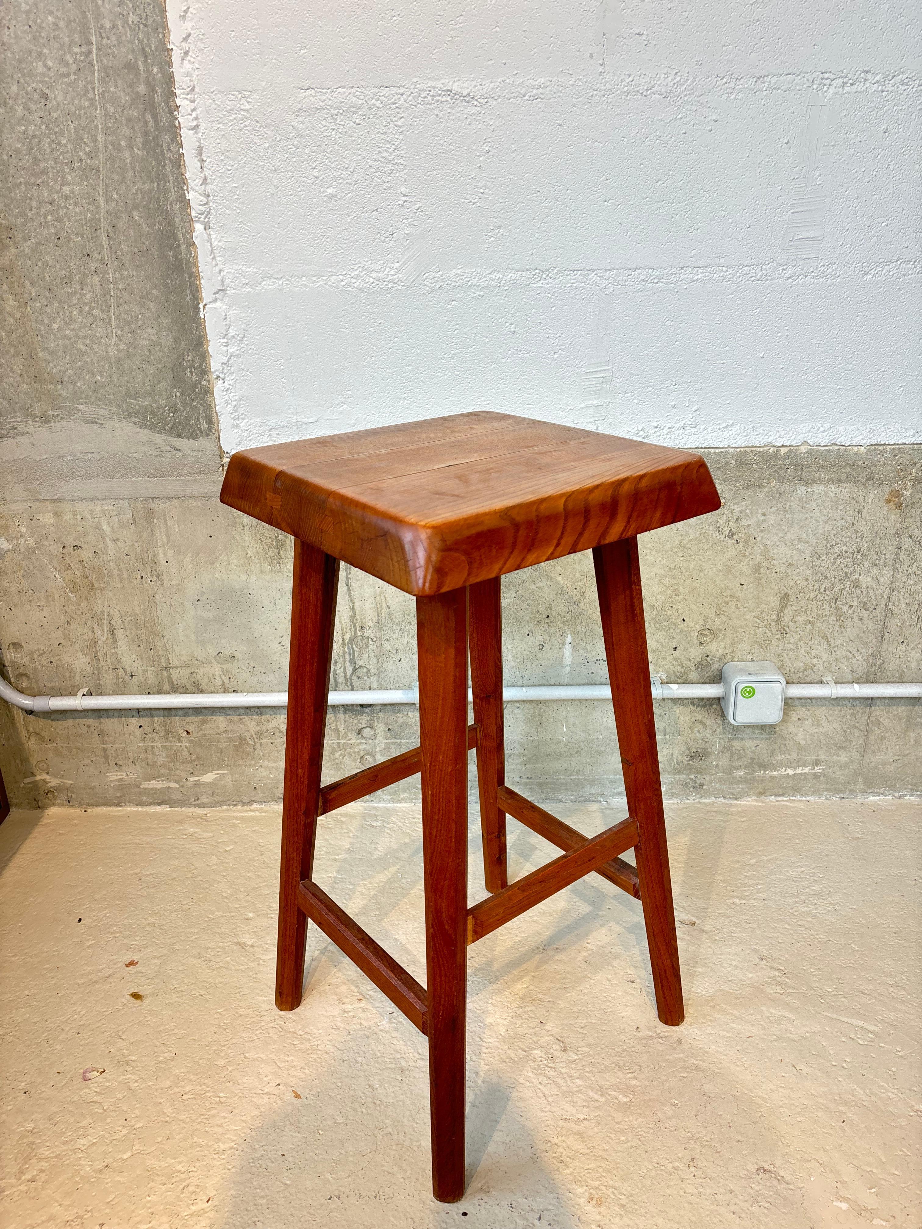 Hoher hocker von Pierre Chapo (Ende des 20. Jahrhunderts) im Angebot