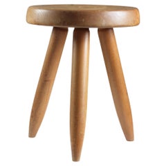 Tabouret haut en frêne, modèle Bergere par Charlotte Perriand, France années 1950
