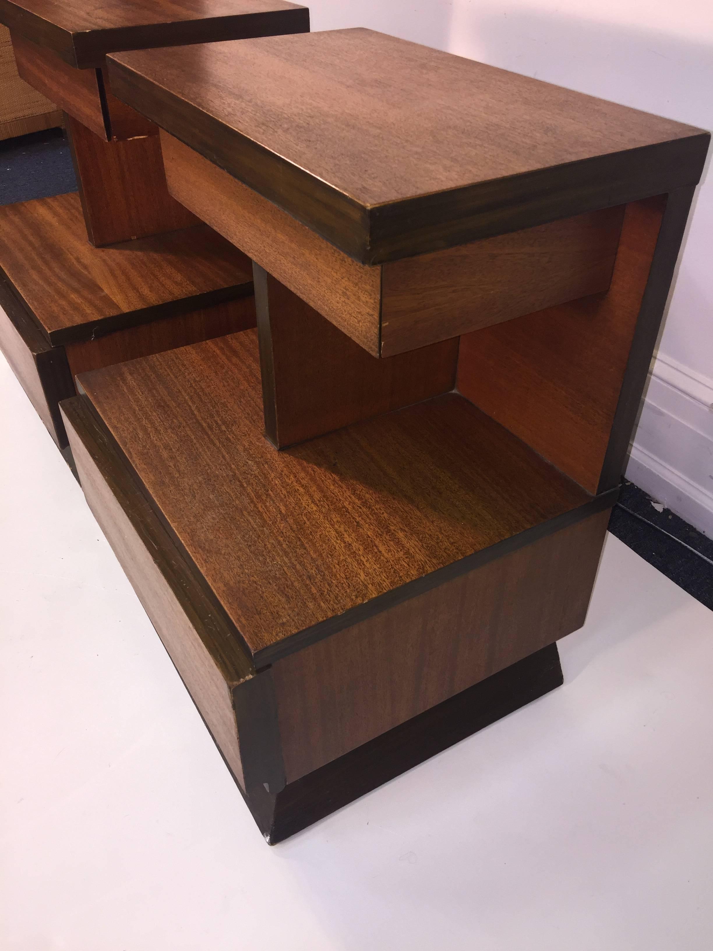 High Style American Modern Nightstands In Good Condition In Allentown, PA