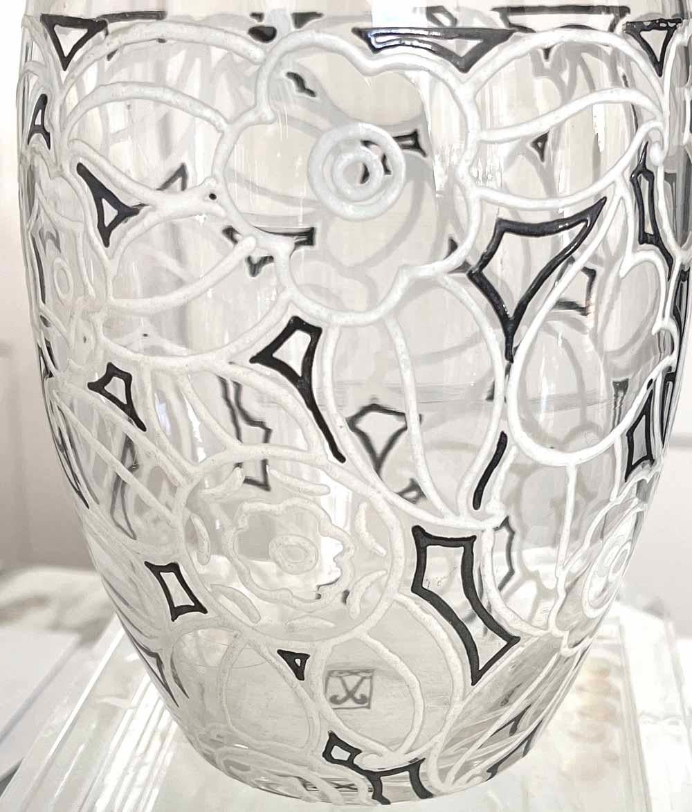 High Style Art Deco Glass Vase with Flowers and Leaves by Jean Luce, 1920s In Excellent Condition For Sale In Philadelphia, PA