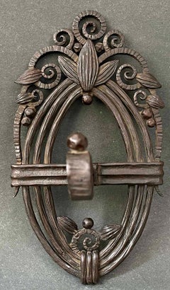 Hochformatiger Art-Déco-Hutständer aus Schmiedeeisen von Paul Kiss, Blätter und Tendrillen