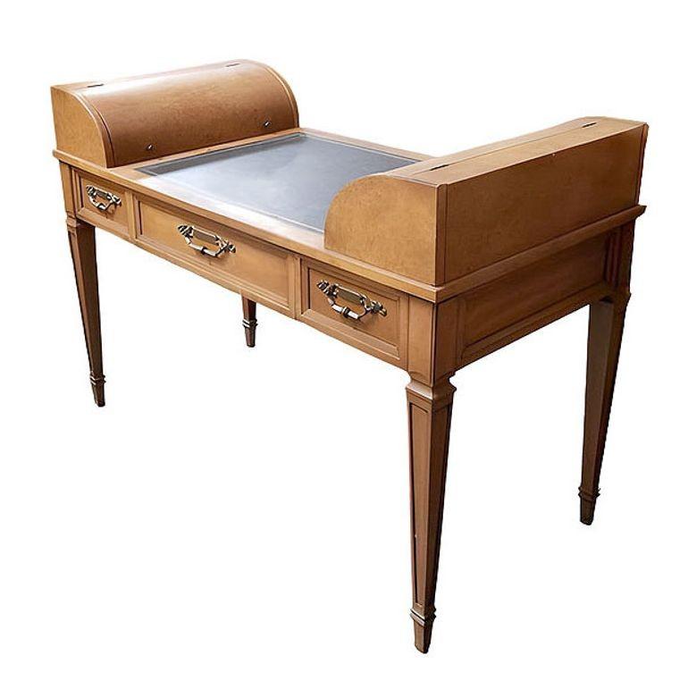 Mid-Century moderno Scrivania doppia in stile Georges Washington di Drexel in vendita