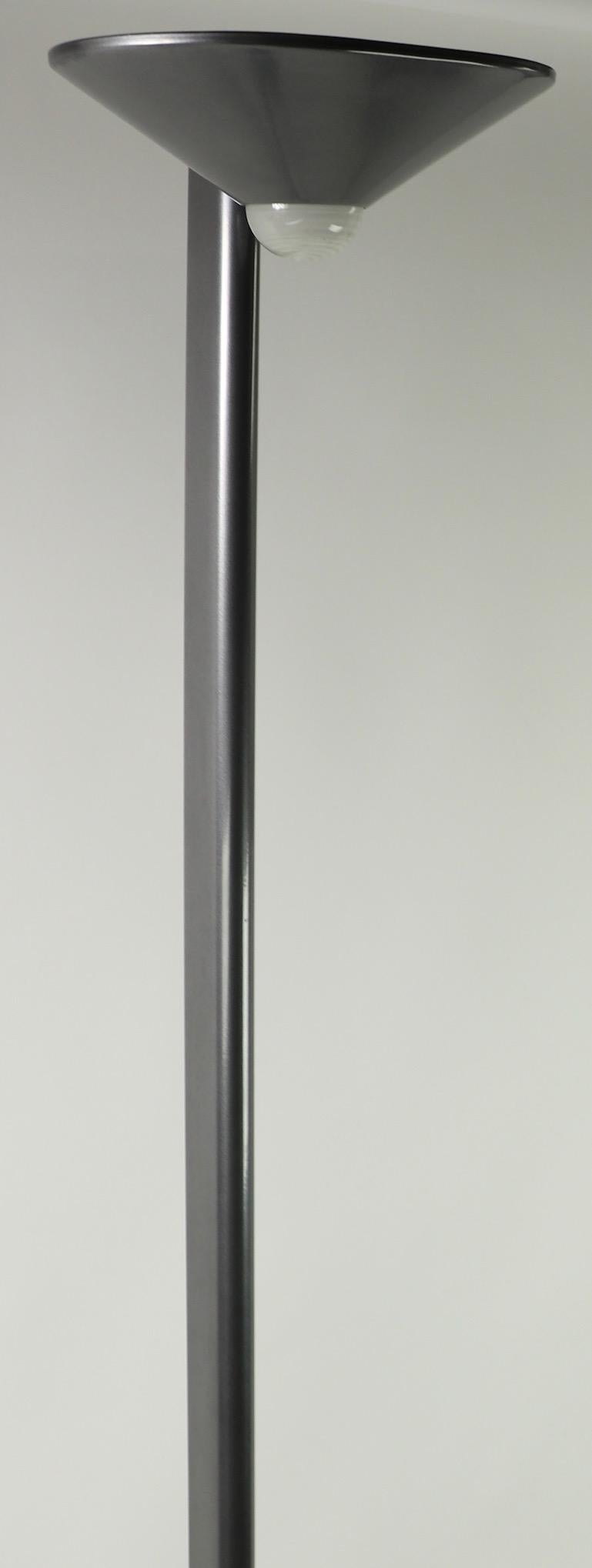 styling halogen floor lamp