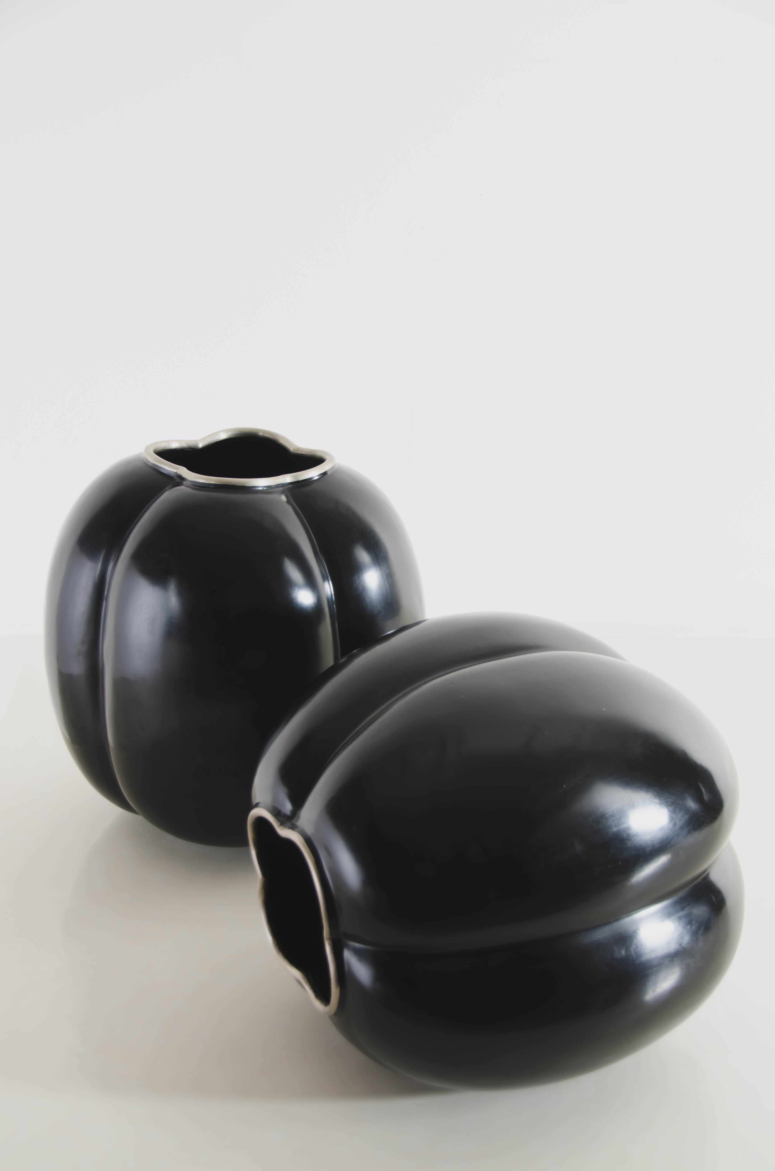 High Tang Vase, Black Lacquer by Robert Kuo, Handmade, Limited Edition For Sale 2