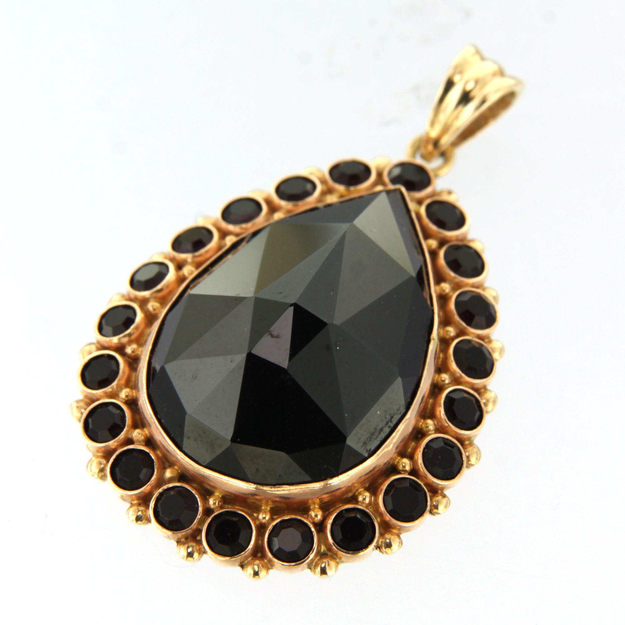 Colgante alto victoriano con granate talla rosa Oro de 14k 10,3 gramos en Excelente estado para la venta en The Hague, ZH