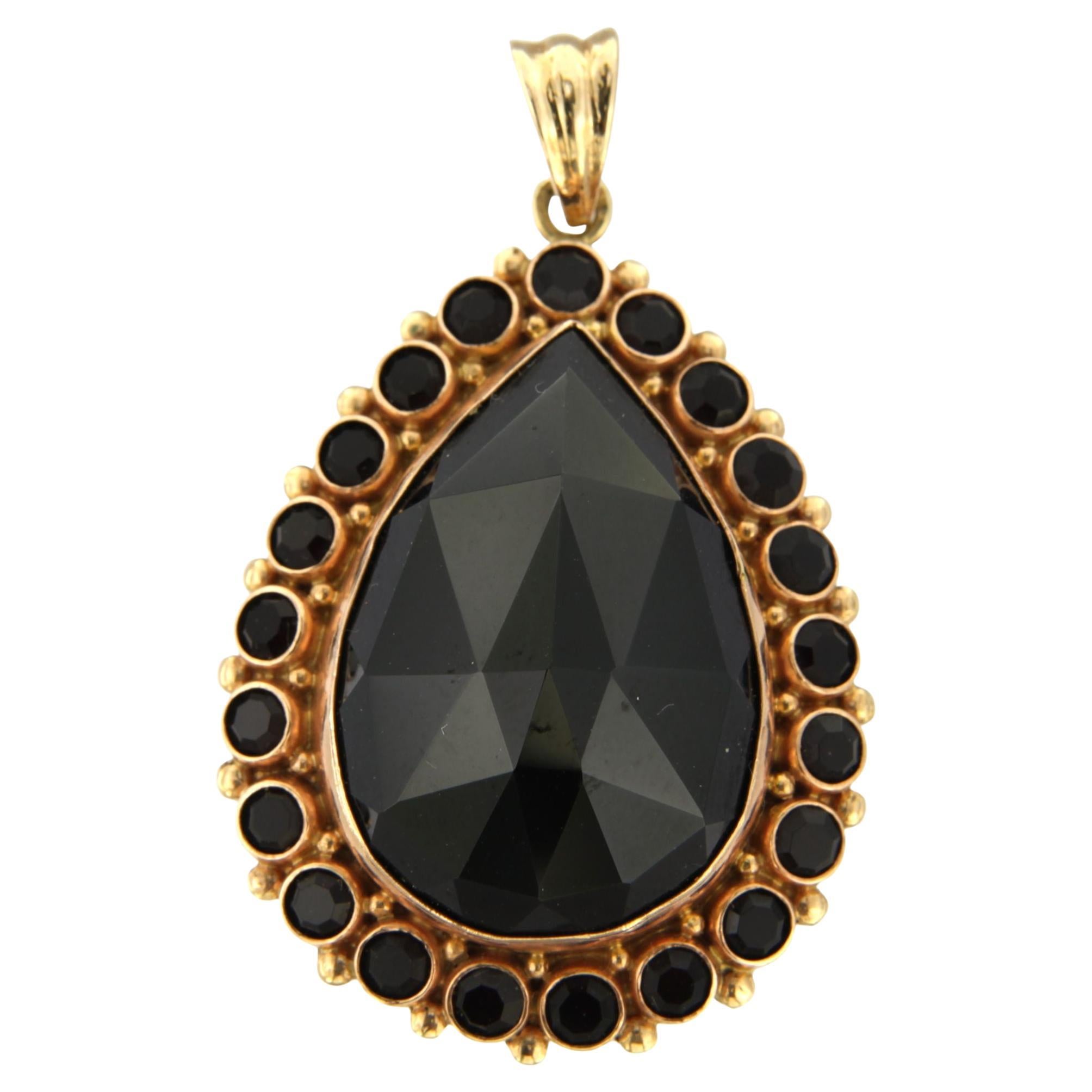 Colgante alto victoriano con granate talla rosa Oro de 14k 10,3 gramos