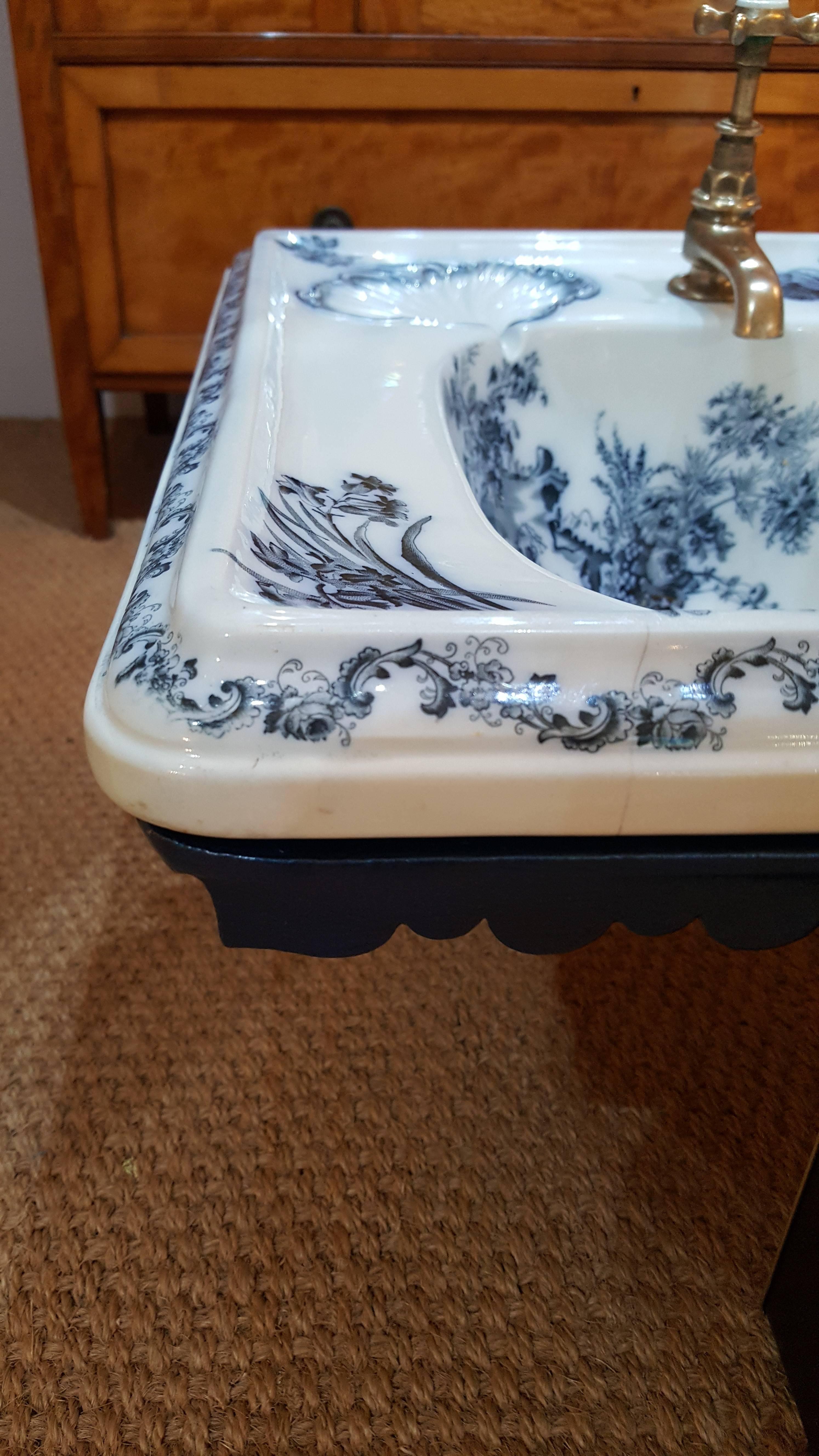 English High Victorian Porcelain Sink