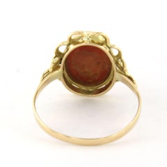 High Victorian Ring with coral 14k yellow gold 2.8 grams