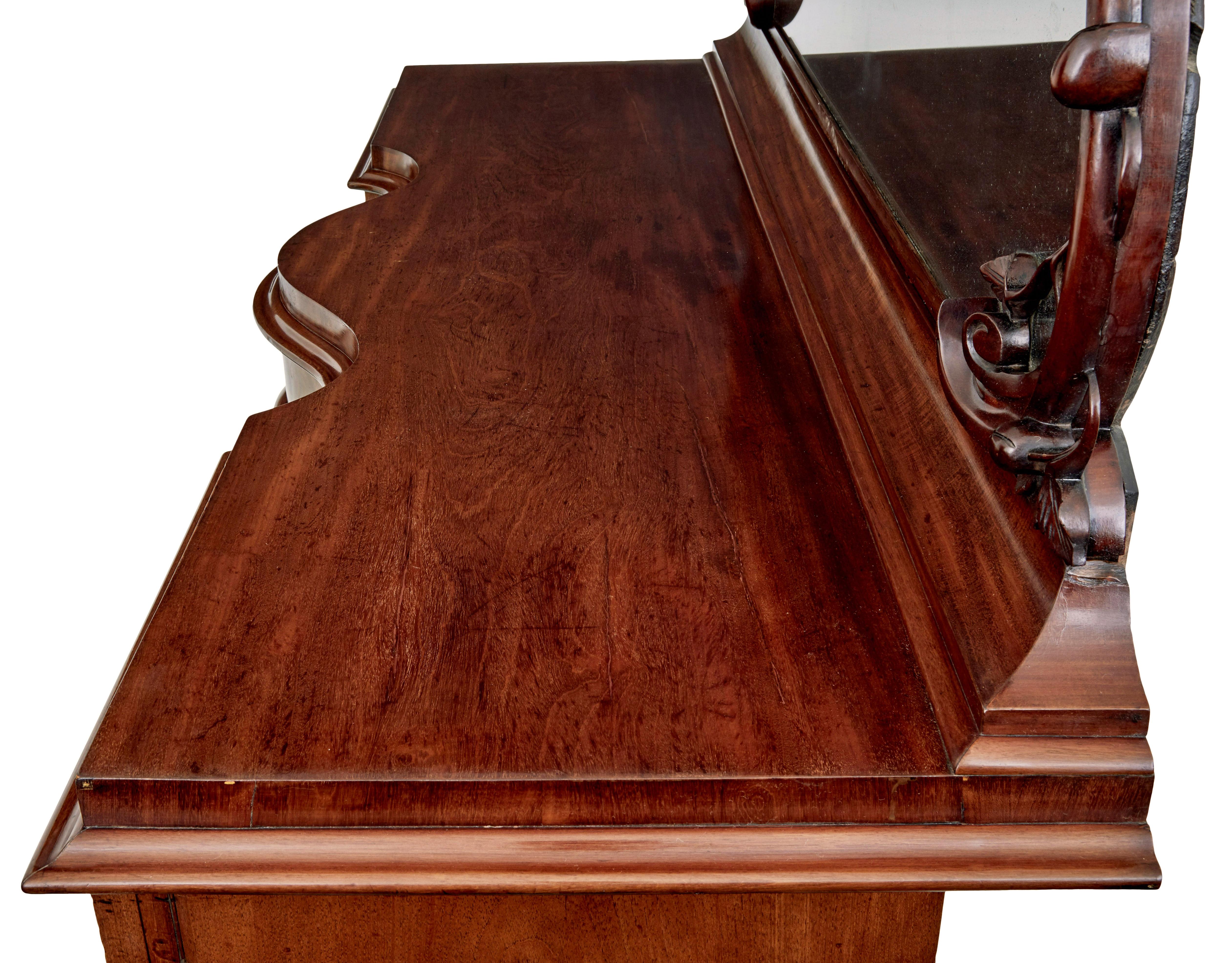 XIX secolo Credenza alta vittoriana a fiamma in mogano con specchio in vendita
