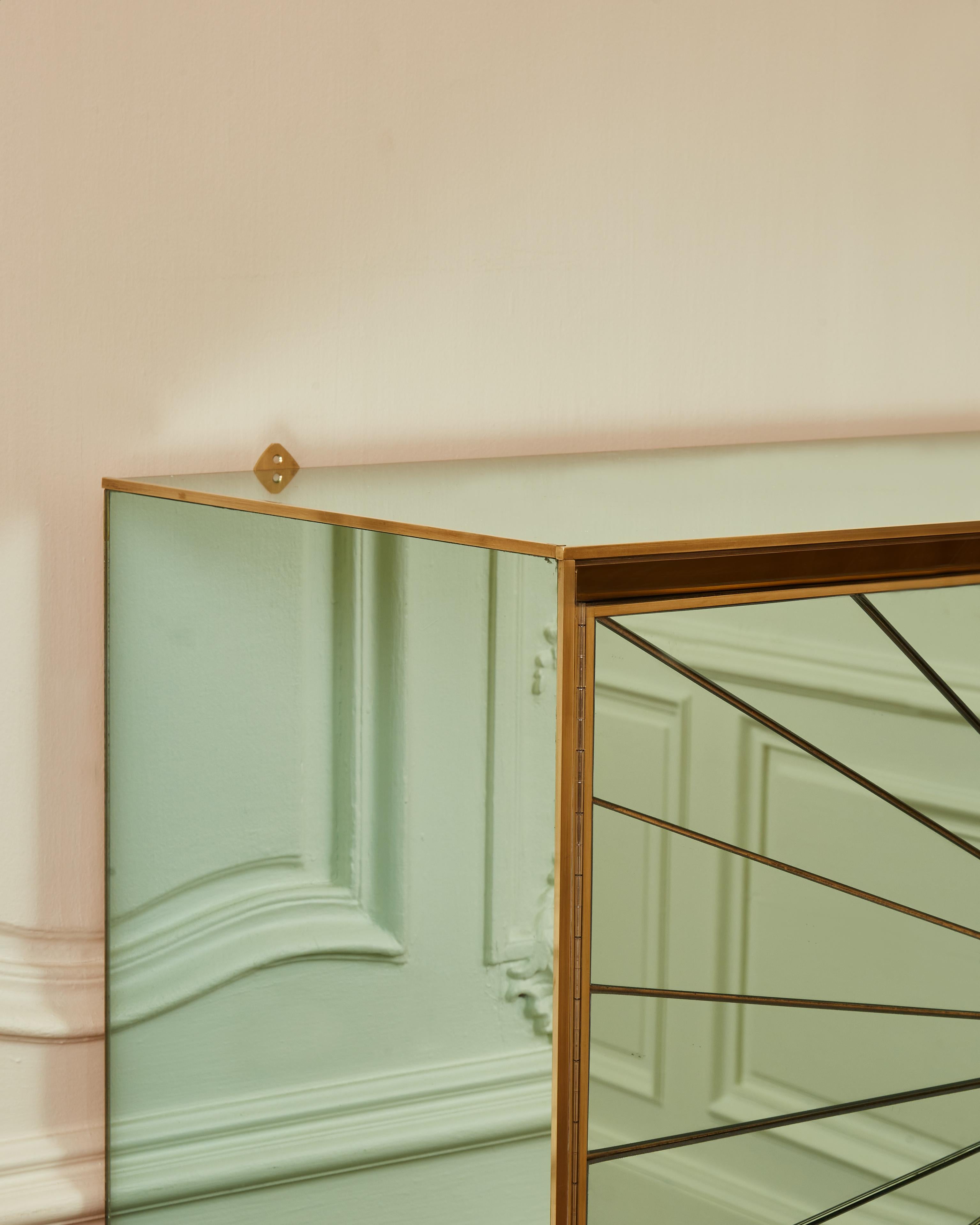 Miroir Armoire haute vintage de Studio Glustin en vente