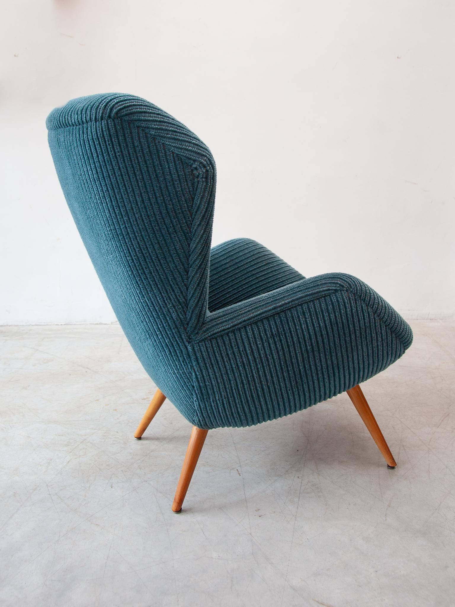 High Wingback Lounge Chair, Germany designed by Ernst Jahn, 1950s In Good Condition For Sale In Antwerp, BE
