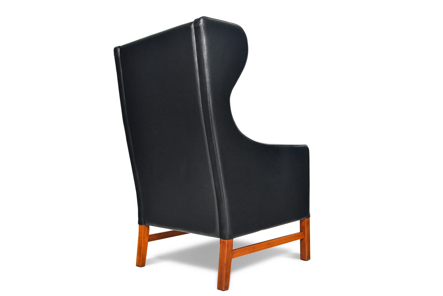 Danish Highback Black Leather Lounge Chair by Skipper Møbler