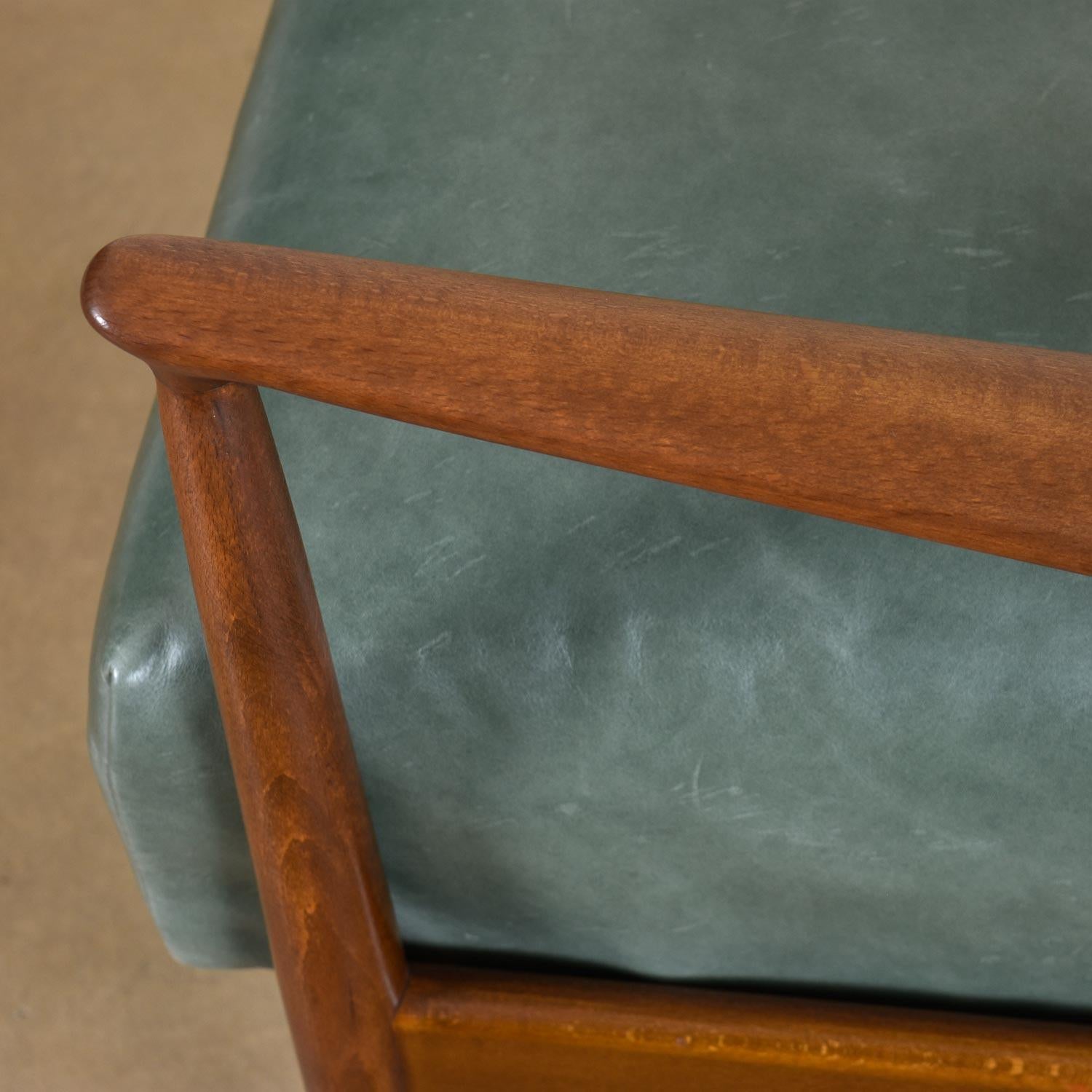 Mid-20th Century Highback Green Leather Ib Kofod-Larsen Sculpted Blade Arm Lounge Chair for Selig