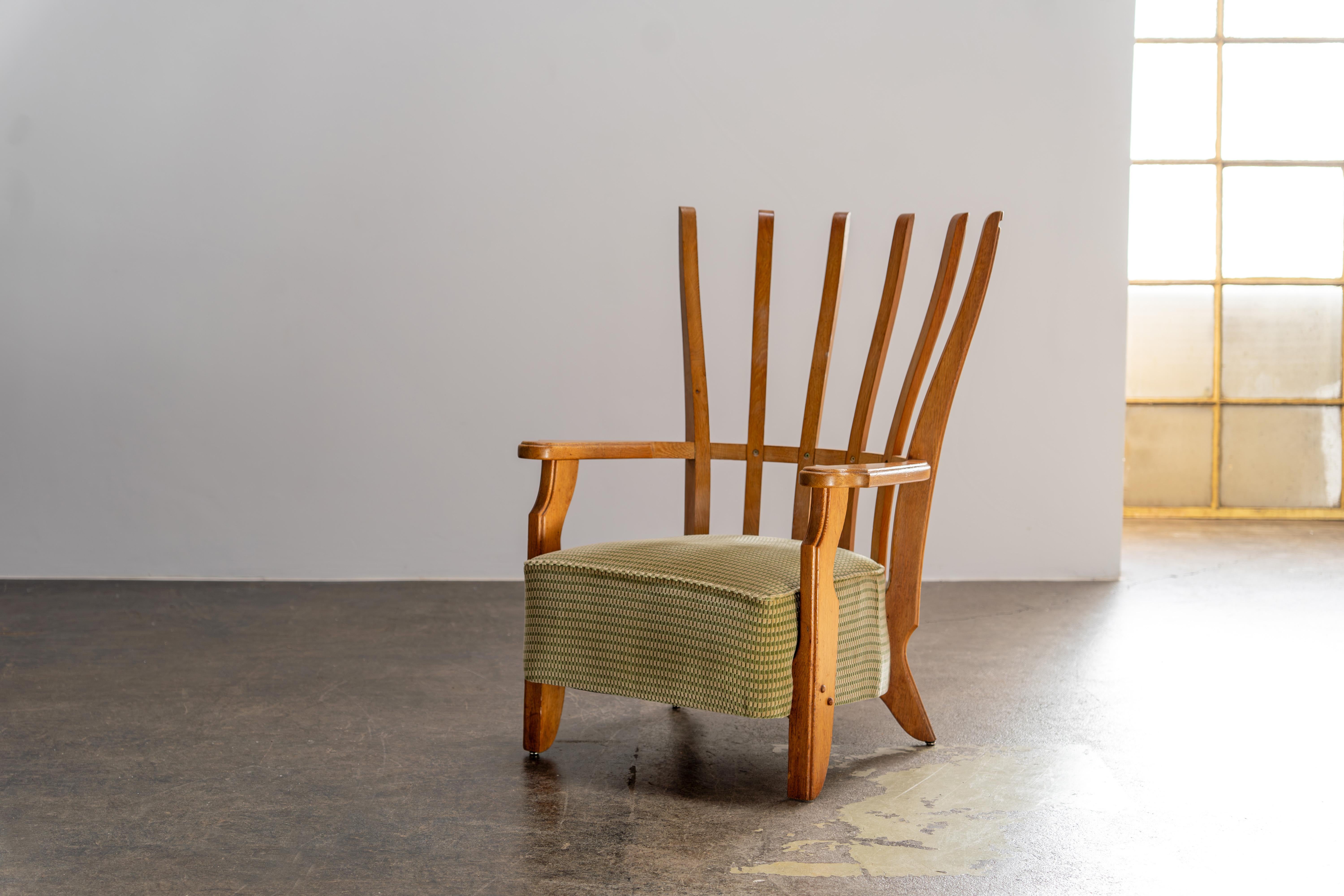Sedia da salotto Highback Oak - Guillerme & Chambron, Votre Maison, Francia, anni '60 in vendita 3