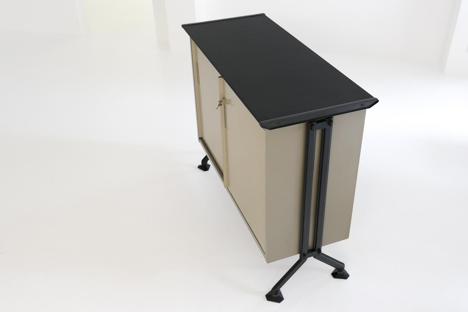 Highboard ARCO Arredamenti Metallici Serie by Studio BBPR for Olivetti, 1963 12