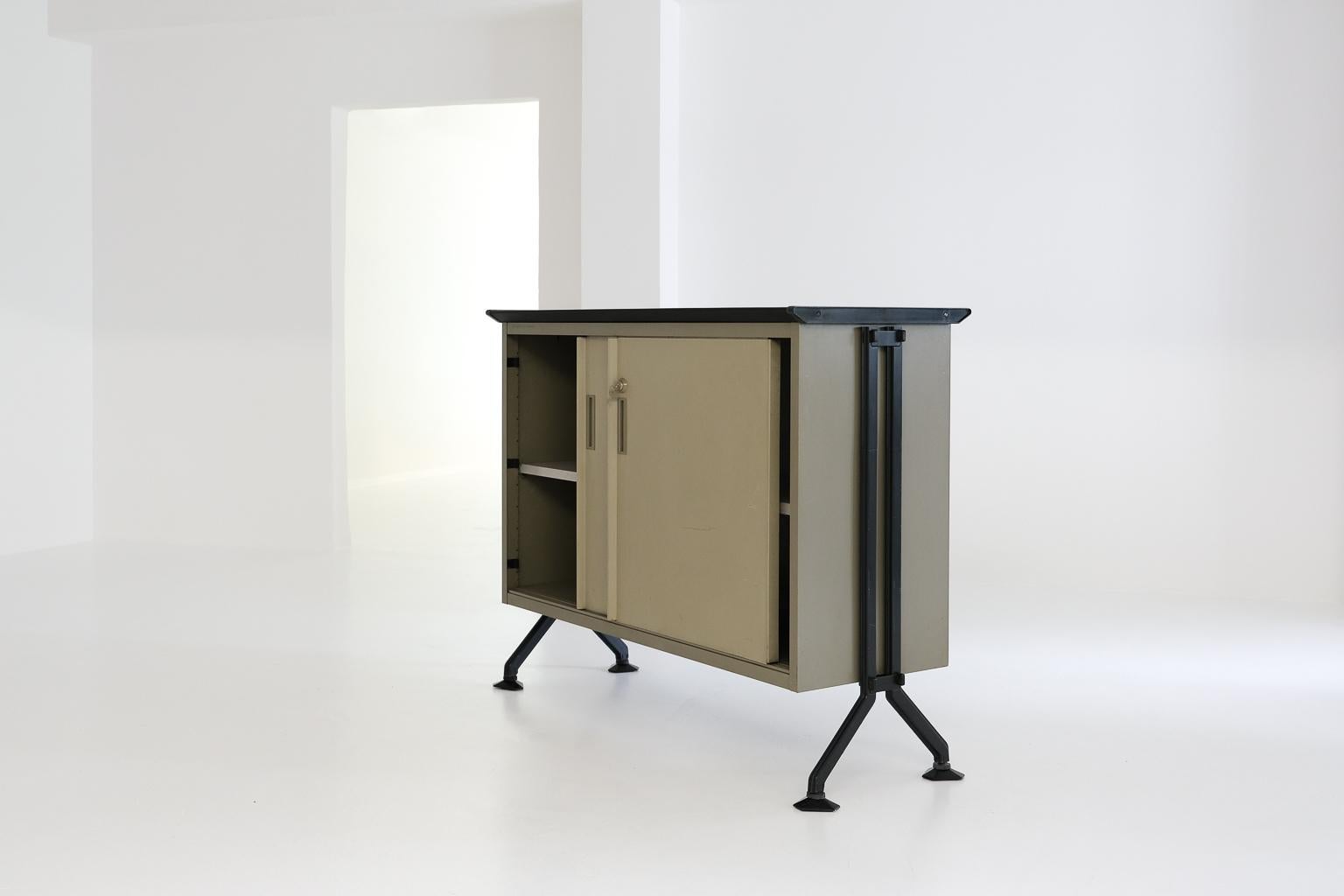 Italian Highboard ARCO Arredamenti Metallici Serie by Studio BBPR for Olivetti, 1963