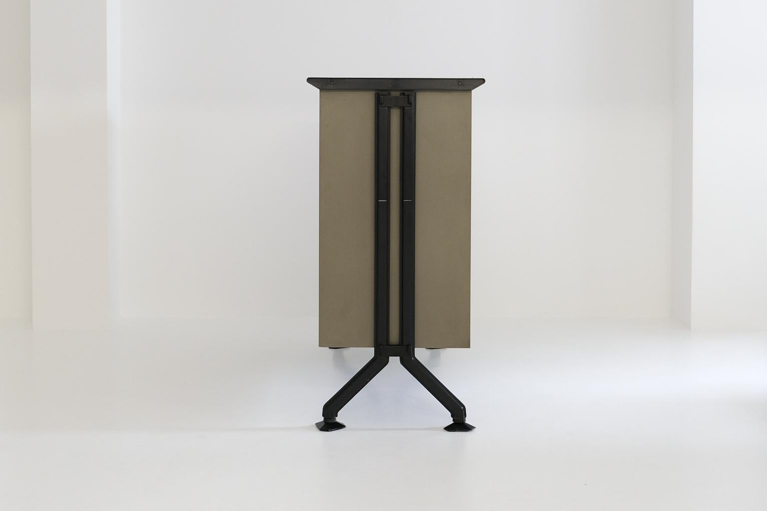 Highboard ARCO Arredamenti Metallici Serie by Studio BBPR for Olivetti, 1963 1