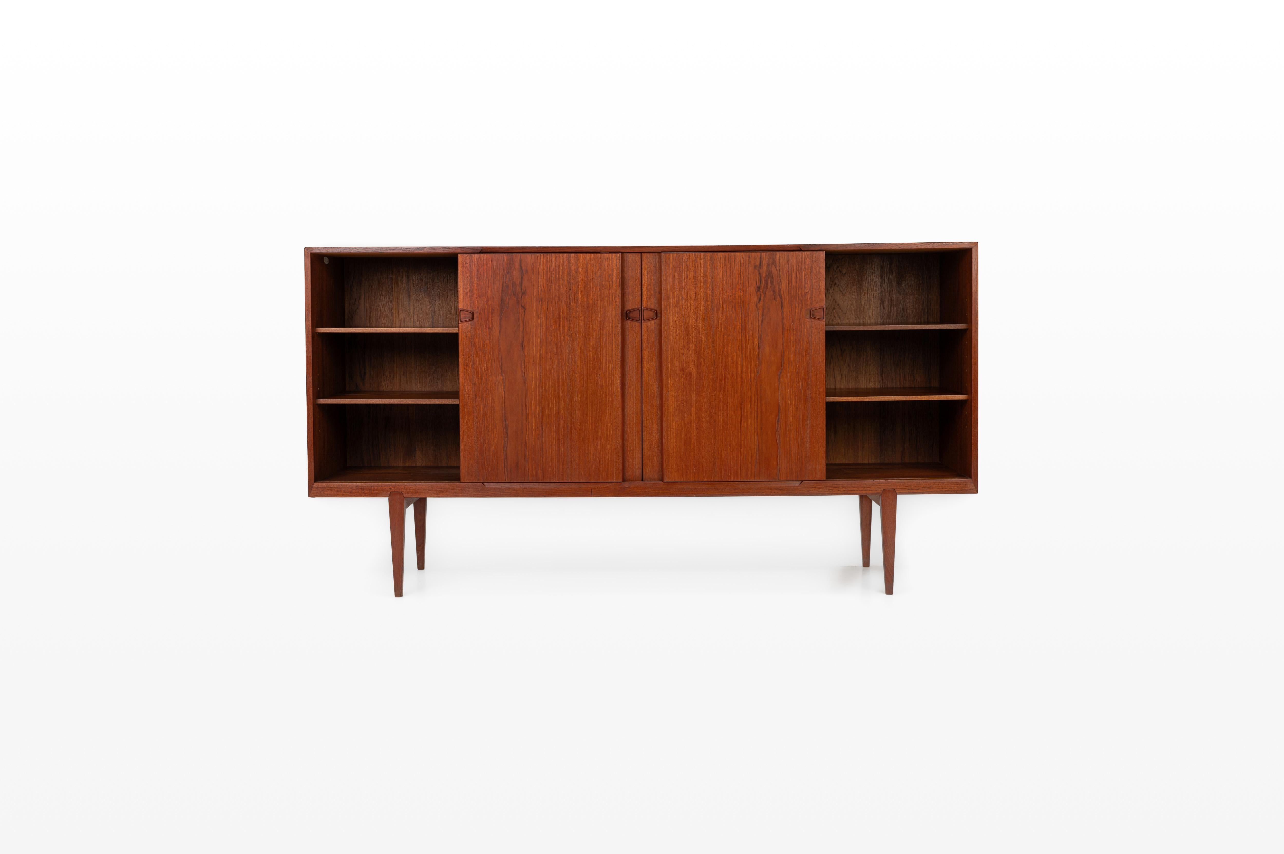 Mid-Century Modern Buffet haut par Henry Rosengren Hansen pour Brande Møbelindustri, Danemark années 1960 en vente