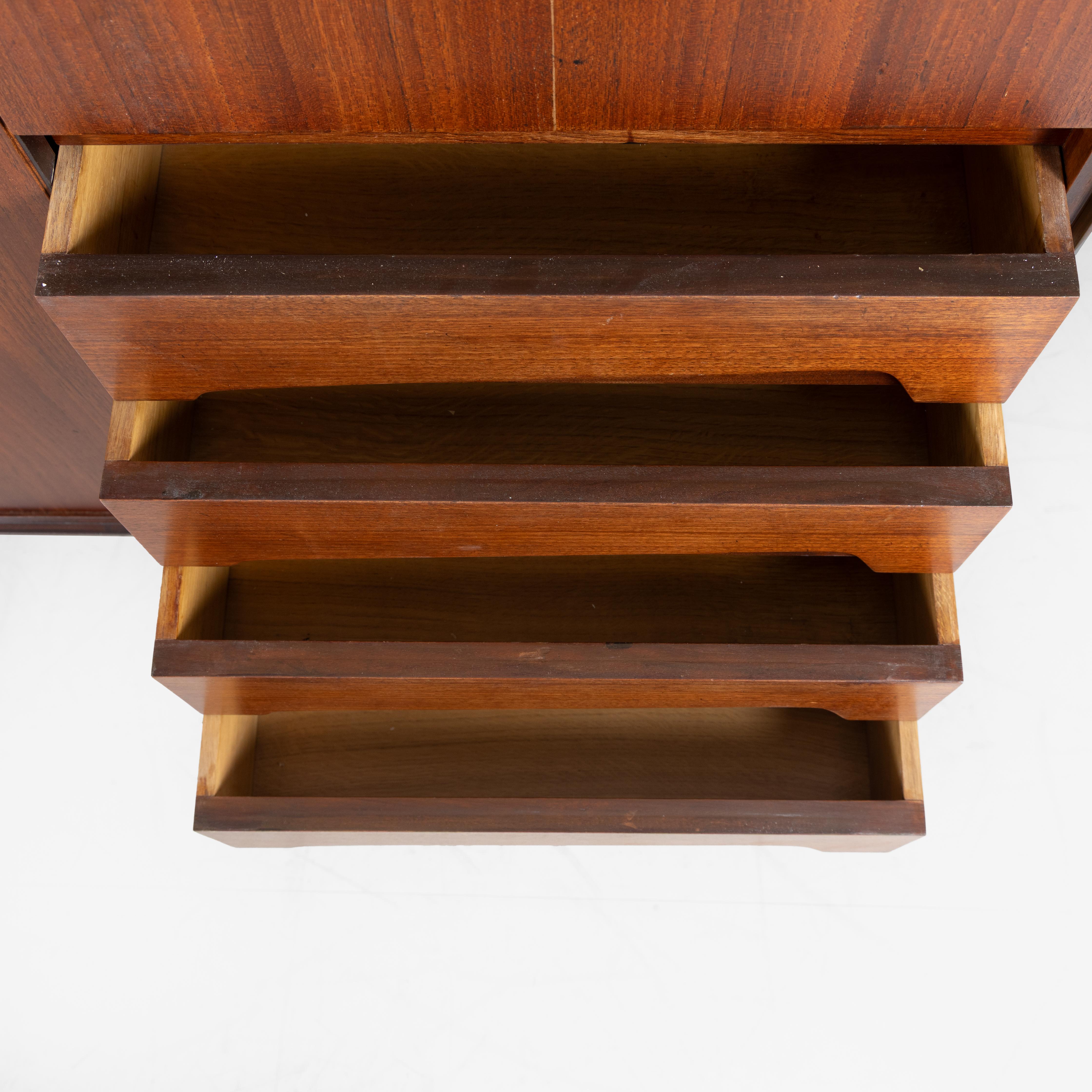 Credenza a ripiani Vittorio Dassi in legno, metà del secolo scorso, Italia 1950 in vendita 4