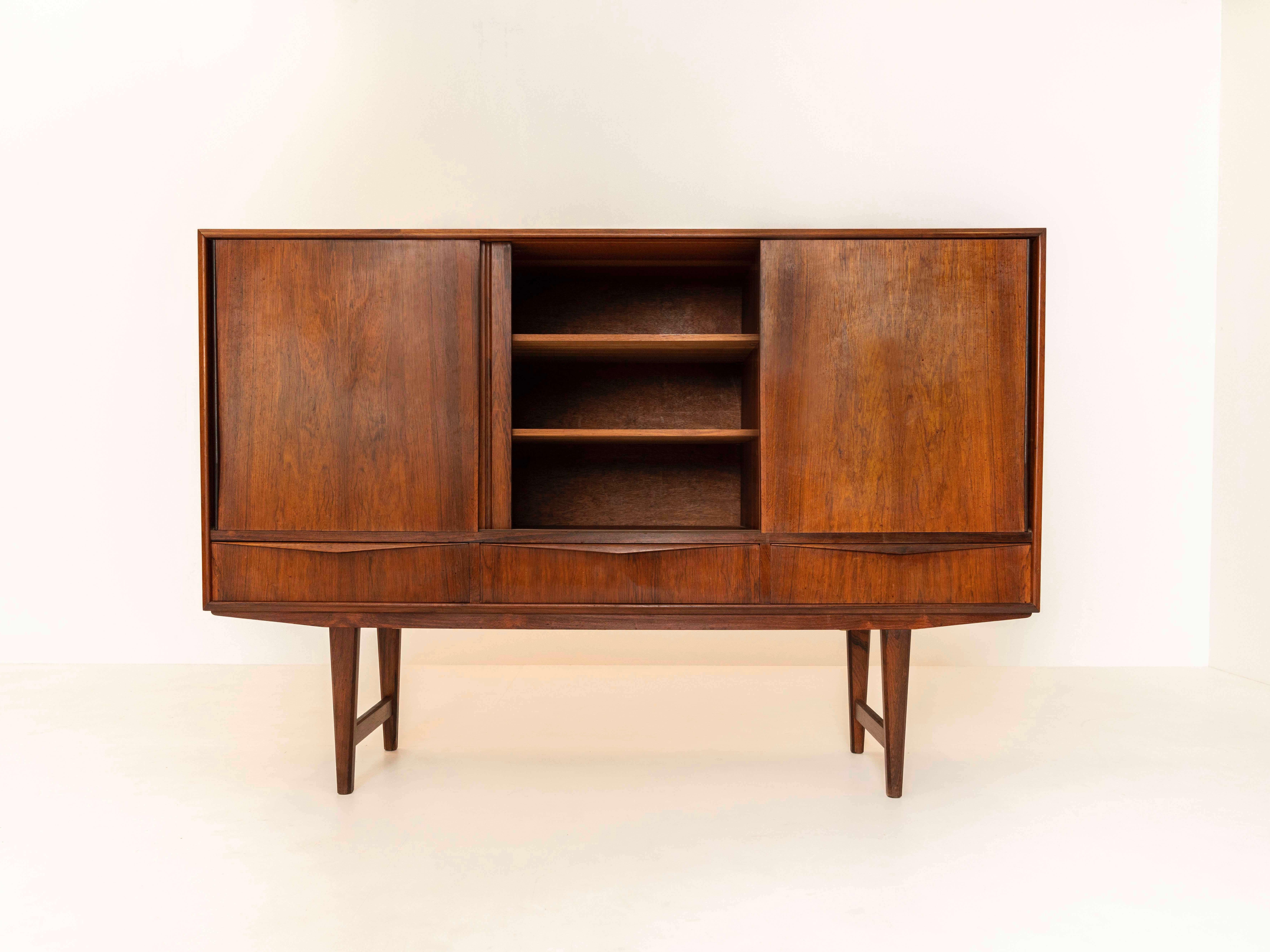 Highboard in Rosewood for E.W. Bach, Denmark 1960s In Good Condition In Hellouw, NL