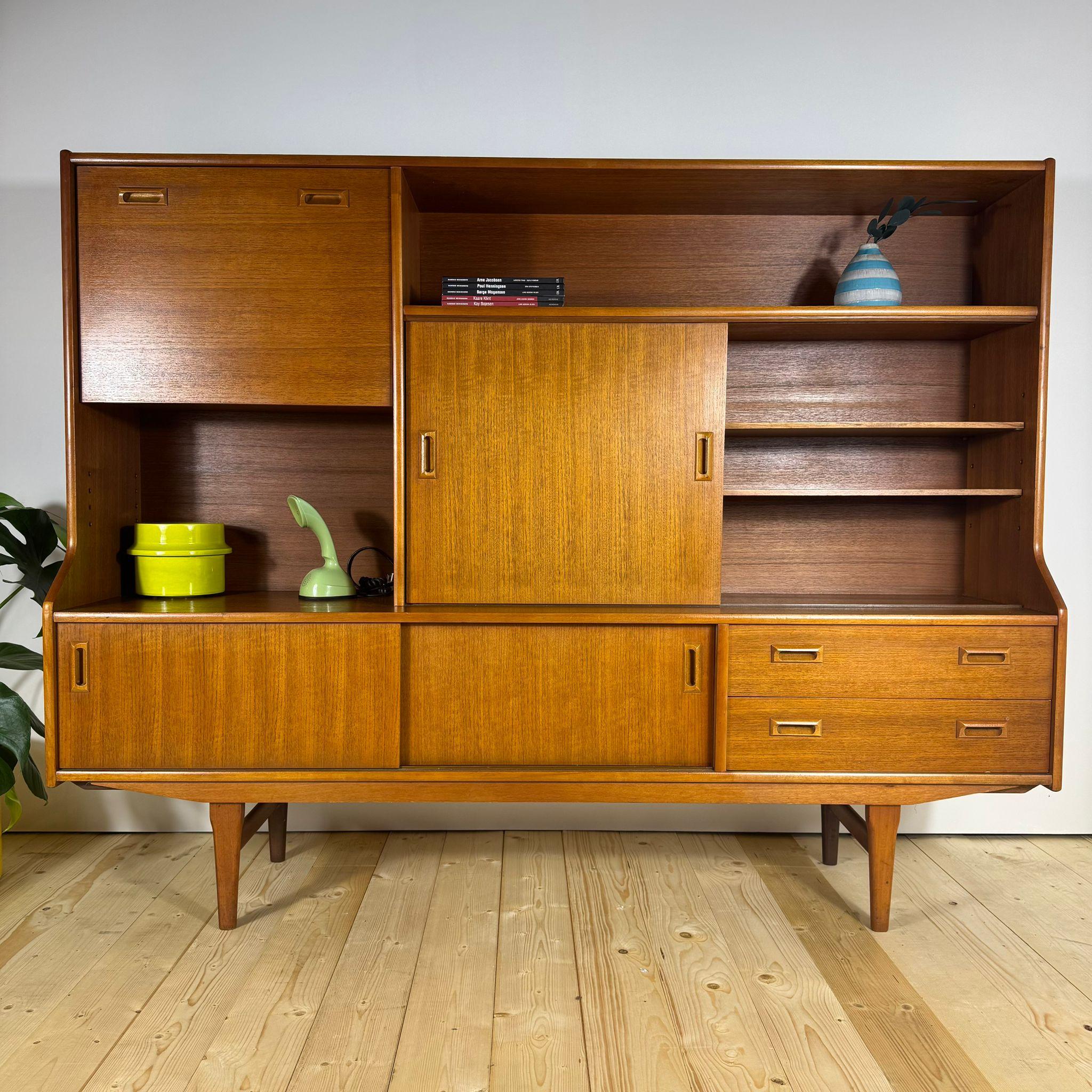 Mid-20th Century Highboard Mid-Century in teak, 1960 For Sale