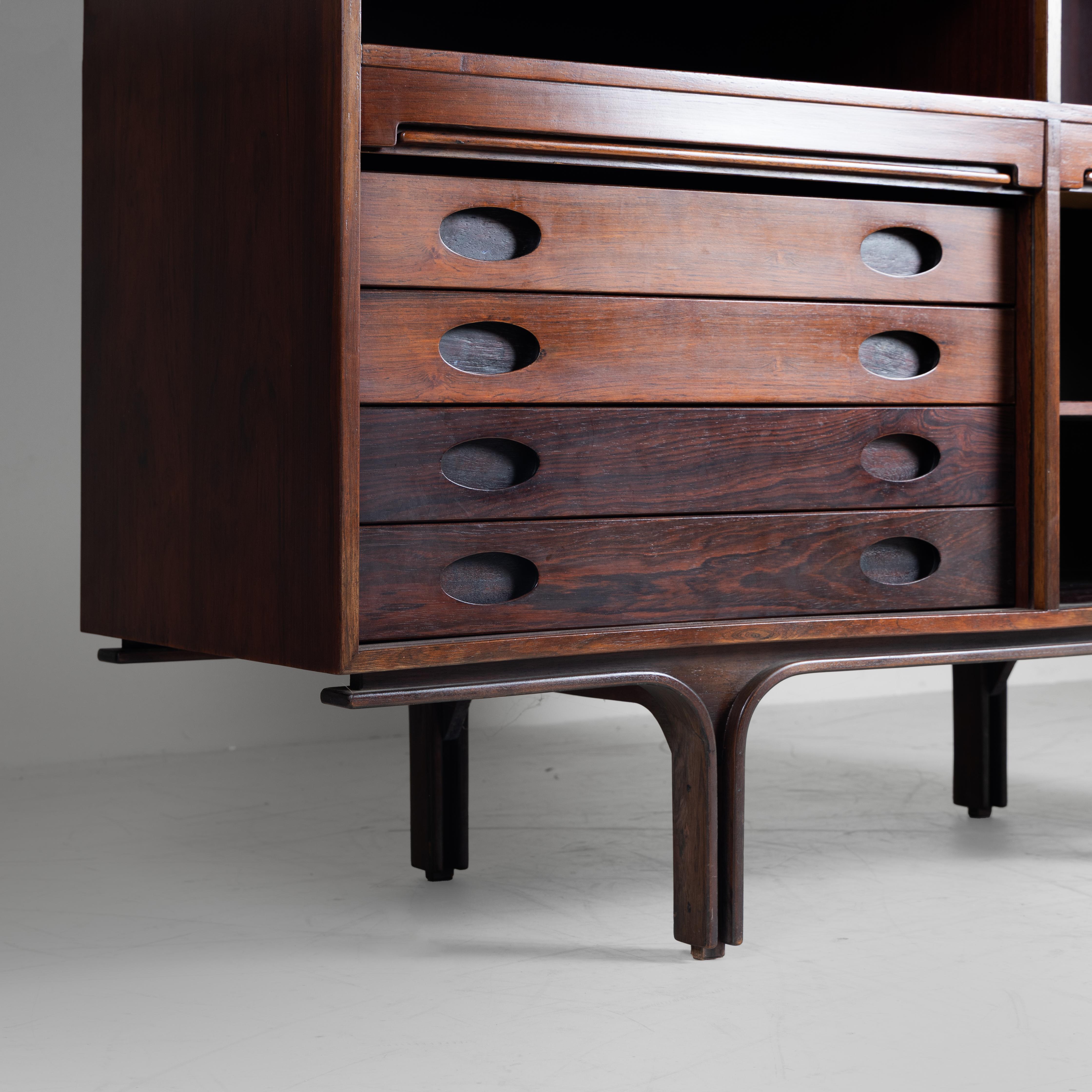 Highboard Mod. 504 Gianfranco Frattini Bernini 1960 Mid-Century Holz im Zustand „Gut“ im Angebot in Milano, Lombardia