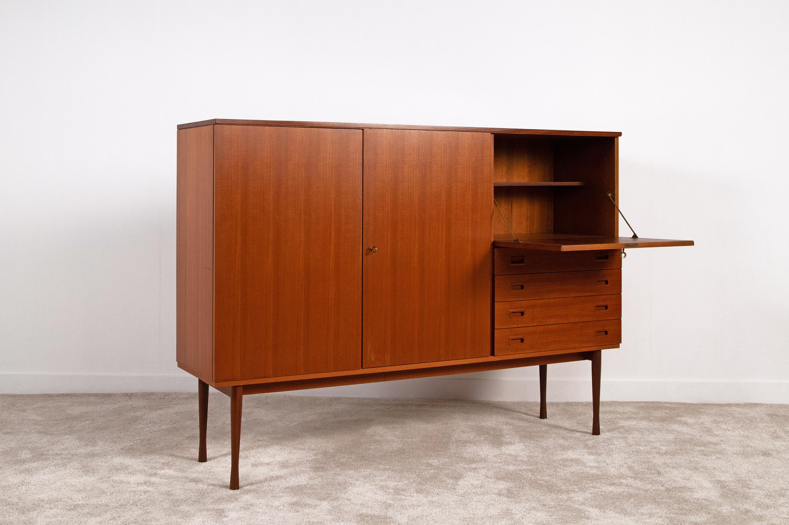 Vintage-Highboard im skandinavischen Stil, 1960er Jahre (Italienisch)