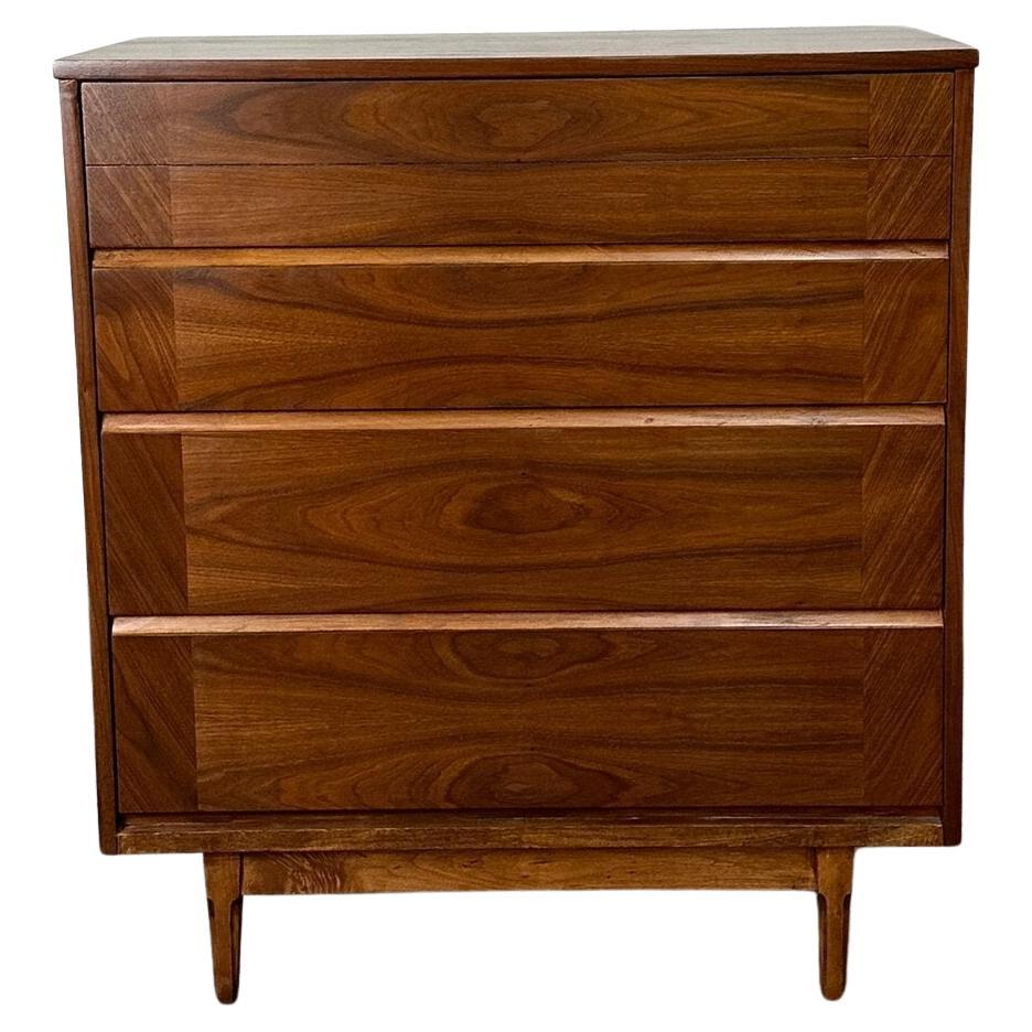 Highboy dresser with cross grain detail For Sale