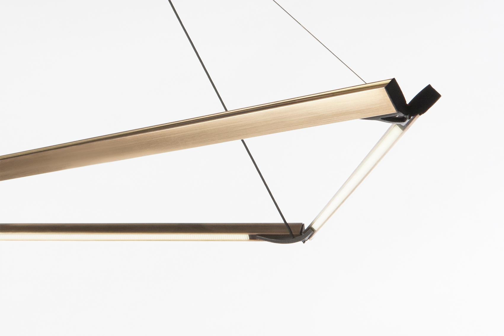 Highline 3D_01, geometrische, skulpturale LED-Hängelampe, Messing (Moderne) im Angebot