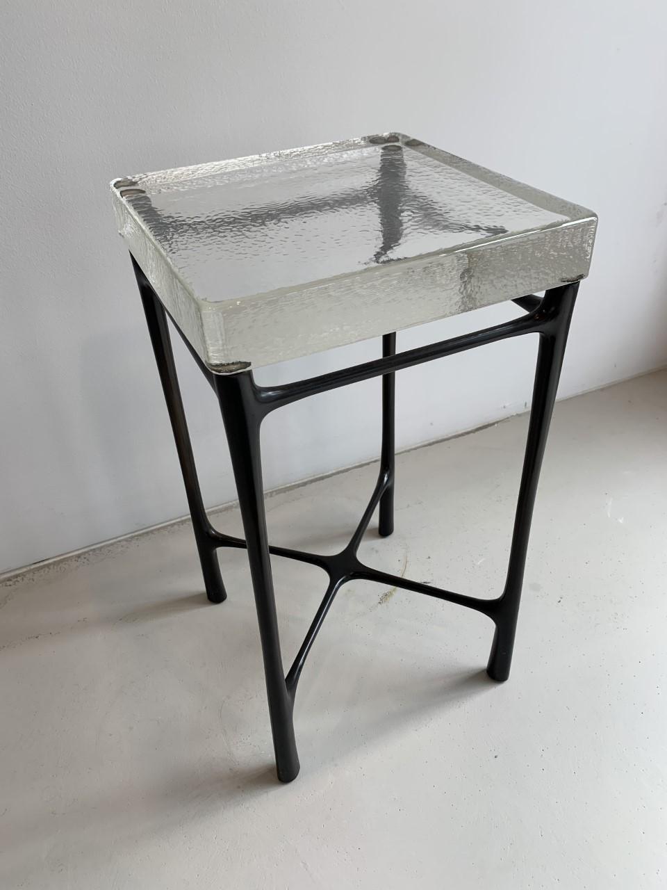 Highline Drink End Table In Good Condition For Sale In Greenwich, CT