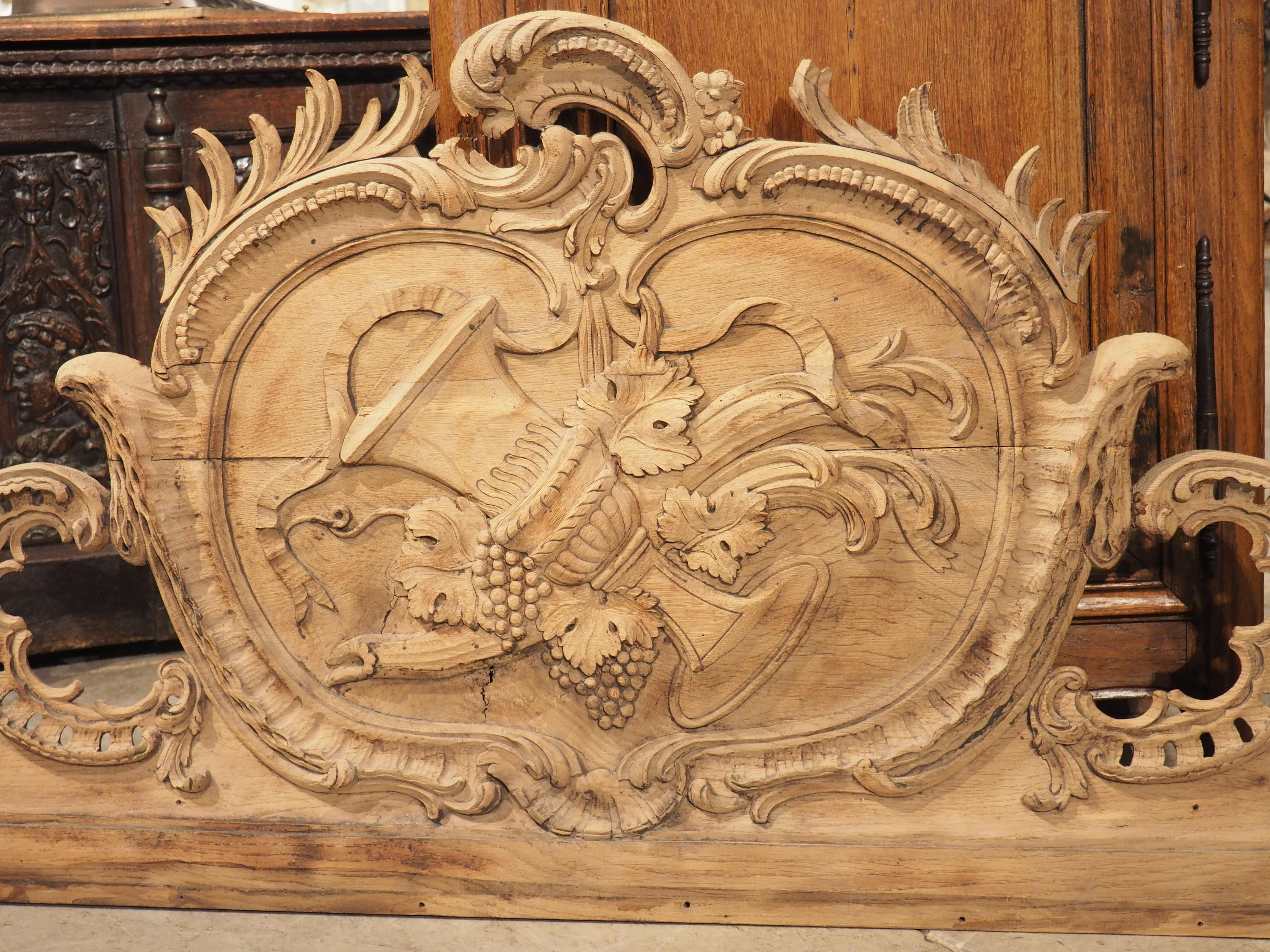 Highly Carved 18th Century Rocaille Overdoor from France For Sale 7