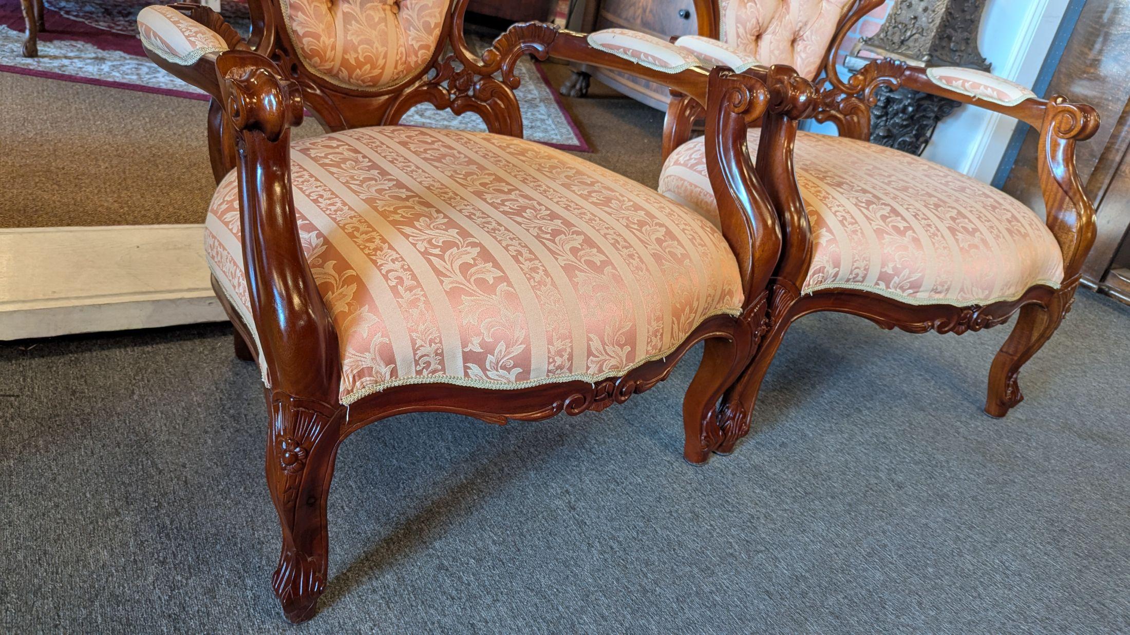 Highly Carved Chair pair In Good Condition For Sale In Pueblo, CO