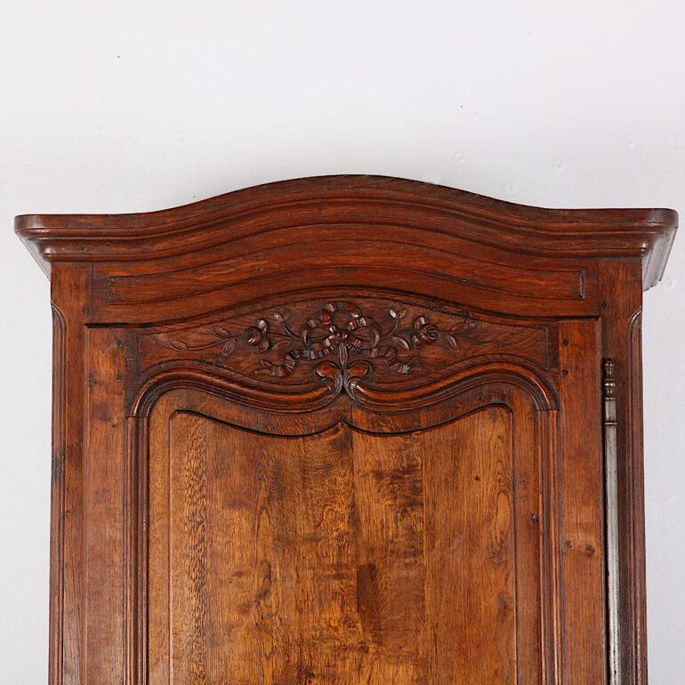 Highly Carved French Oak Bonnetiere 5