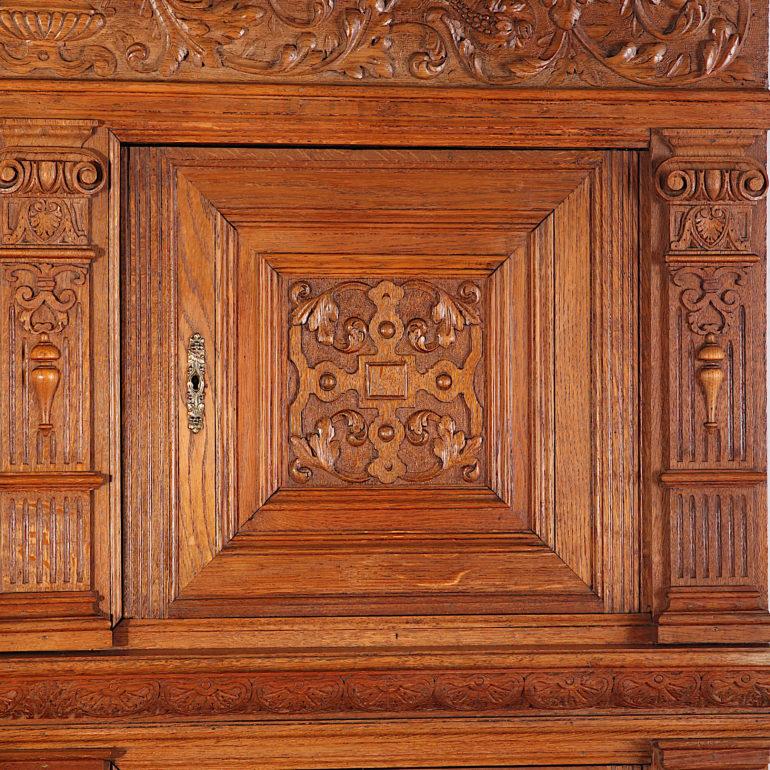 Highly Carved Oak Renaissance Revival Cabinet, circa 1900 5