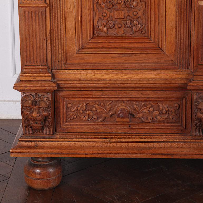 Highly Carved Oak Renaissance Revival Cabinet, circa 1900 6