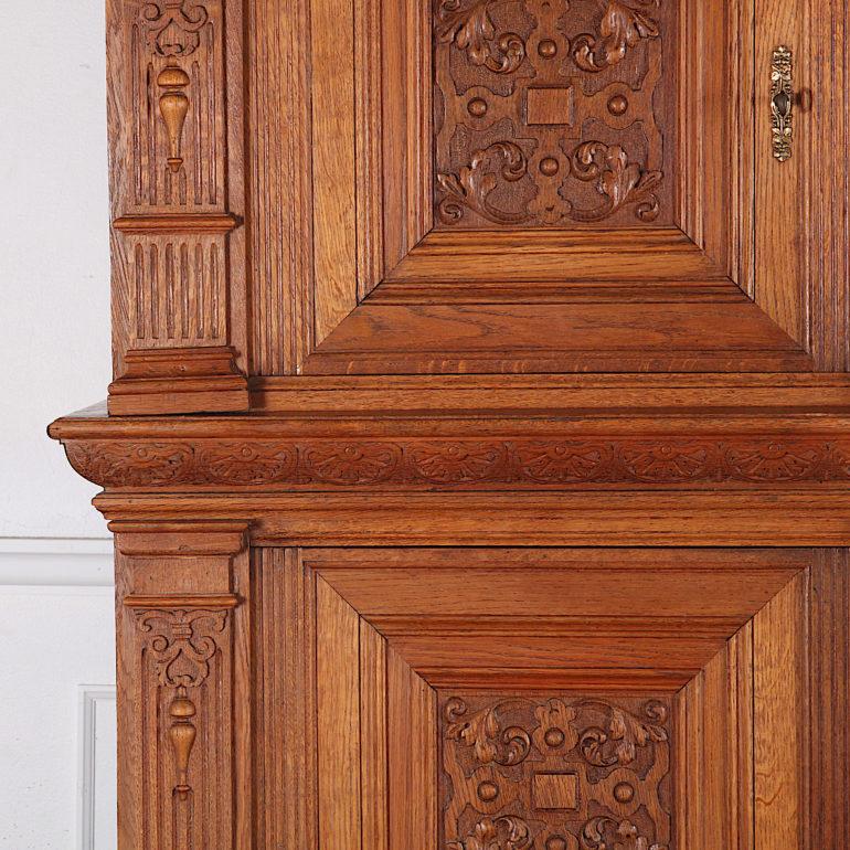 Highly Carved Oak Renaissance Revival Cabinet, circa 1900 7