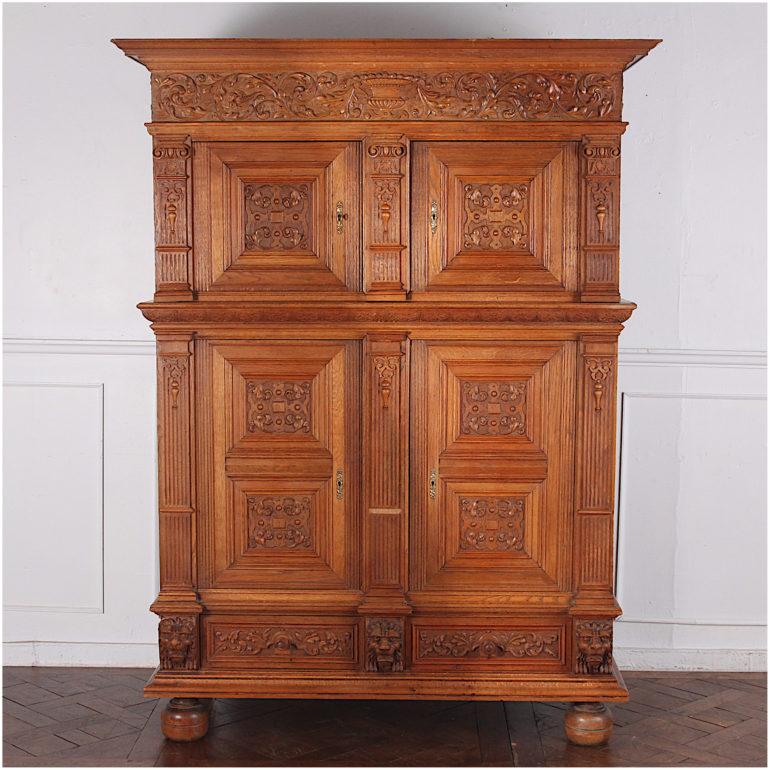 Highly Carved Oak Renaissance Revival Cabinet, circa 1900 3