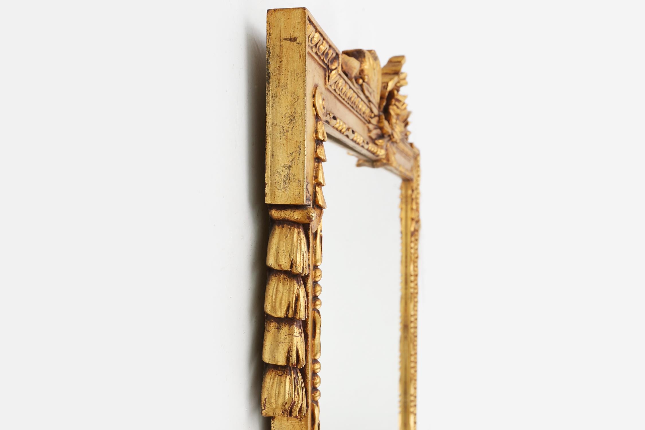 Highly decorated gilted carved wooden wall mirror, Belgium ca. 1950 For Sale 3
